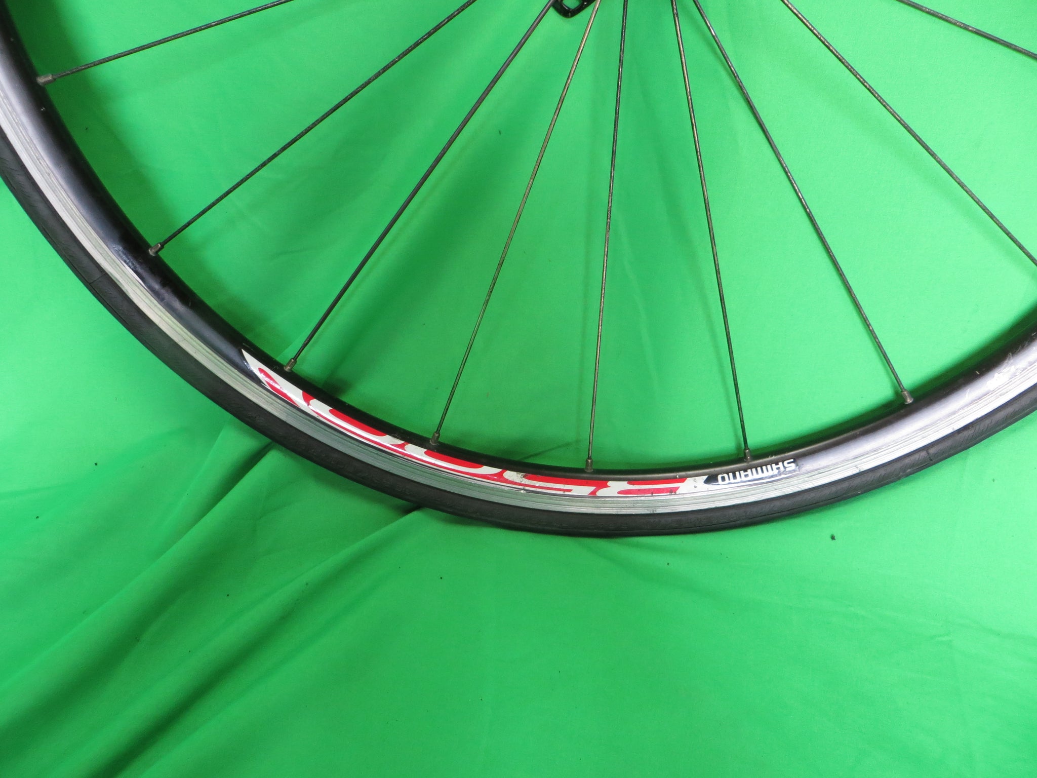 Shimano R500 Front Clincher Wheel 700c, Vittoria Tire (24090702