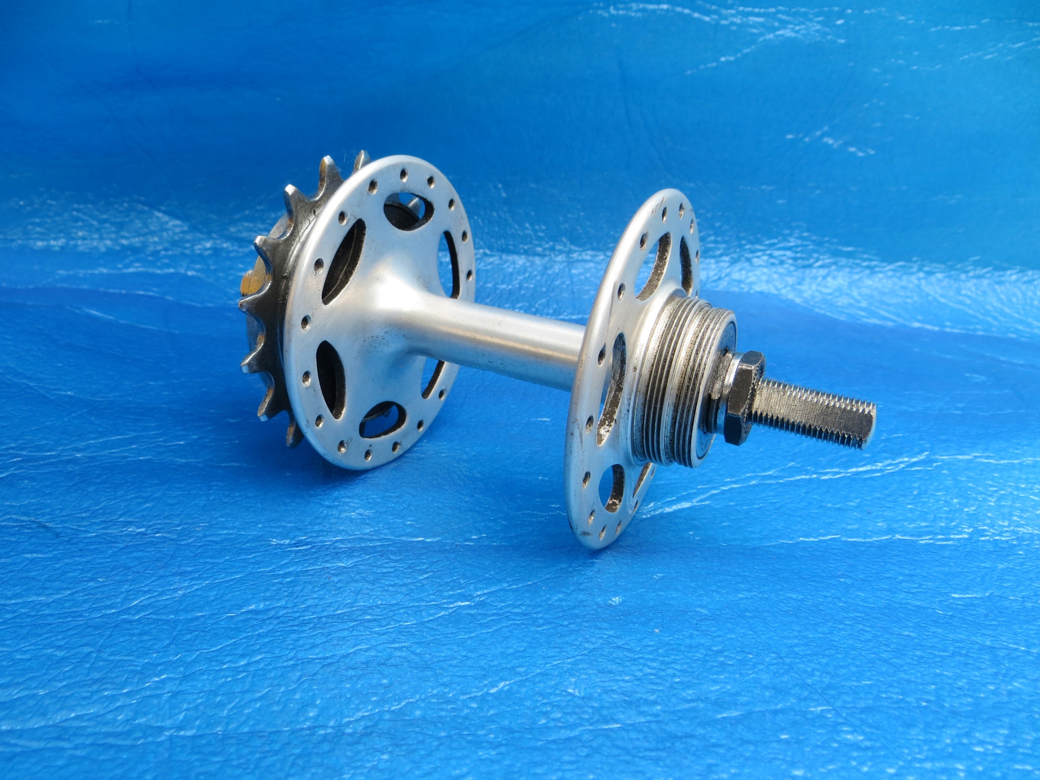 【NJS】DURA-ACE 7710 36h リアハブ Shimano Dura Ace HB-7710 36H 120mm NJS Rear Hub Free