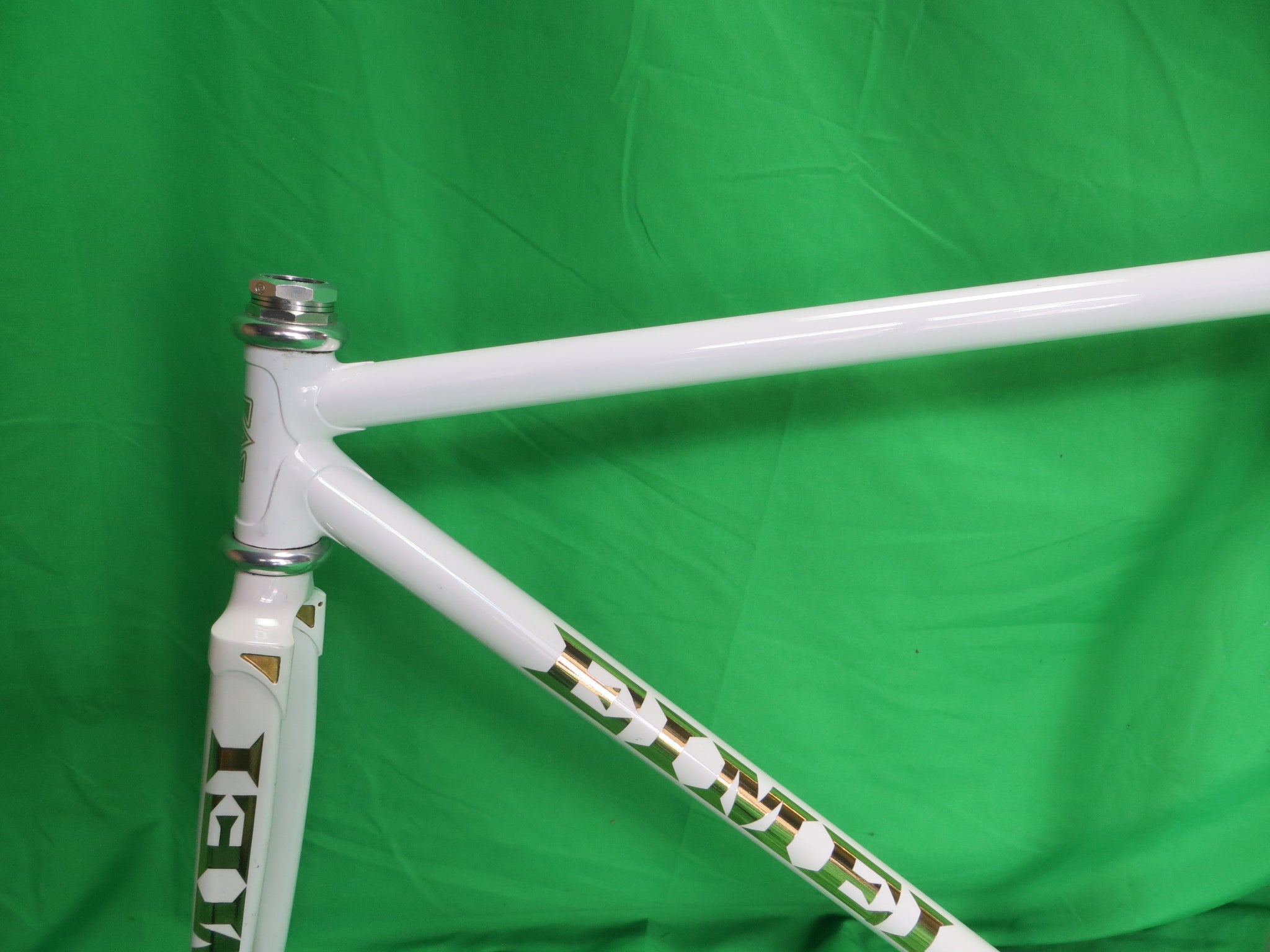EIMEI // White // 48.5cm – NJS EXPORT
