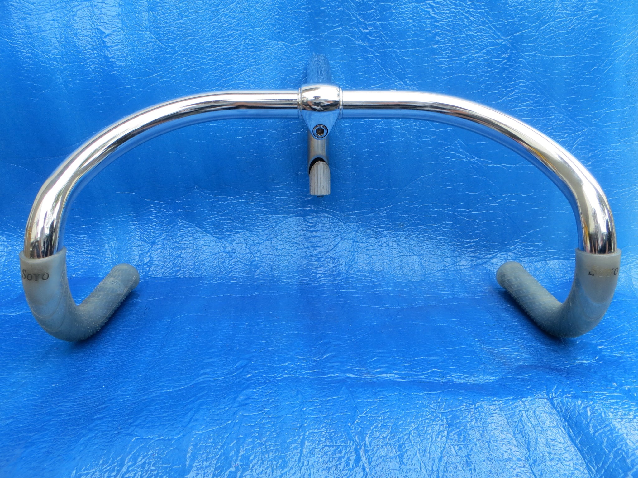 B123 390mm CrMo NJS Handlebar, Nitto Jaguar 110mm/65 degree Steel NJS Stem, Soyo Grips  (25060808)