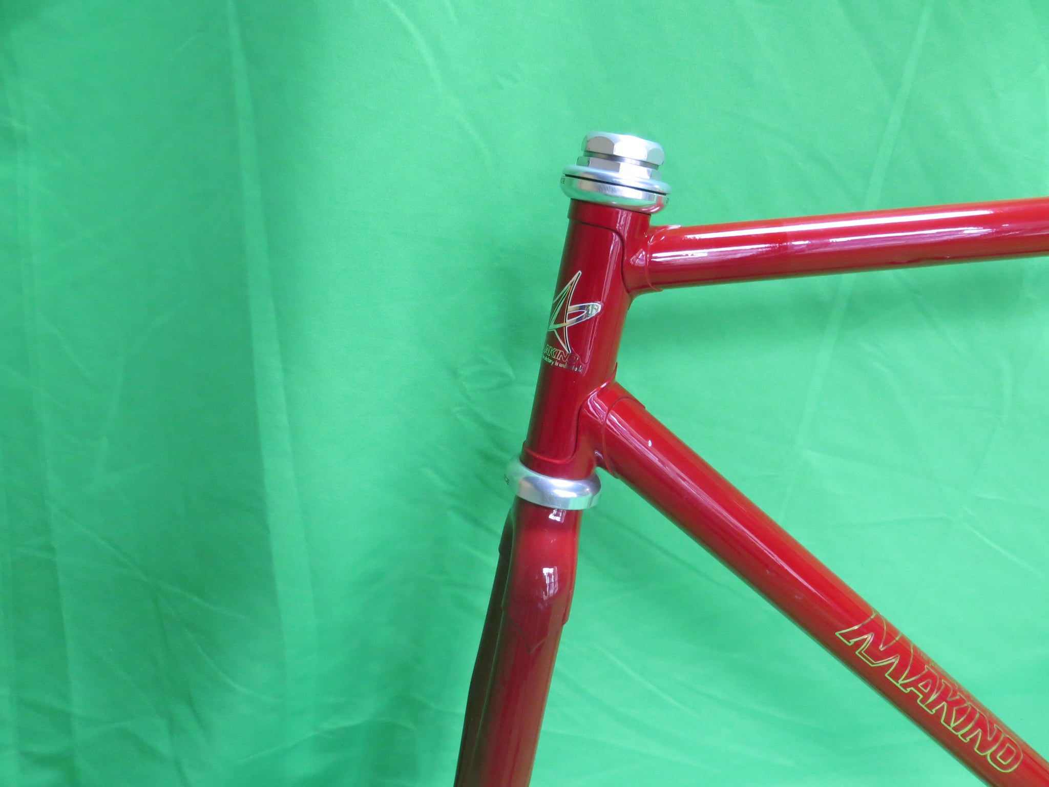 Makino Columbus Zona // Red Metallic // 53.5cm /240924 – NJS EXPORT