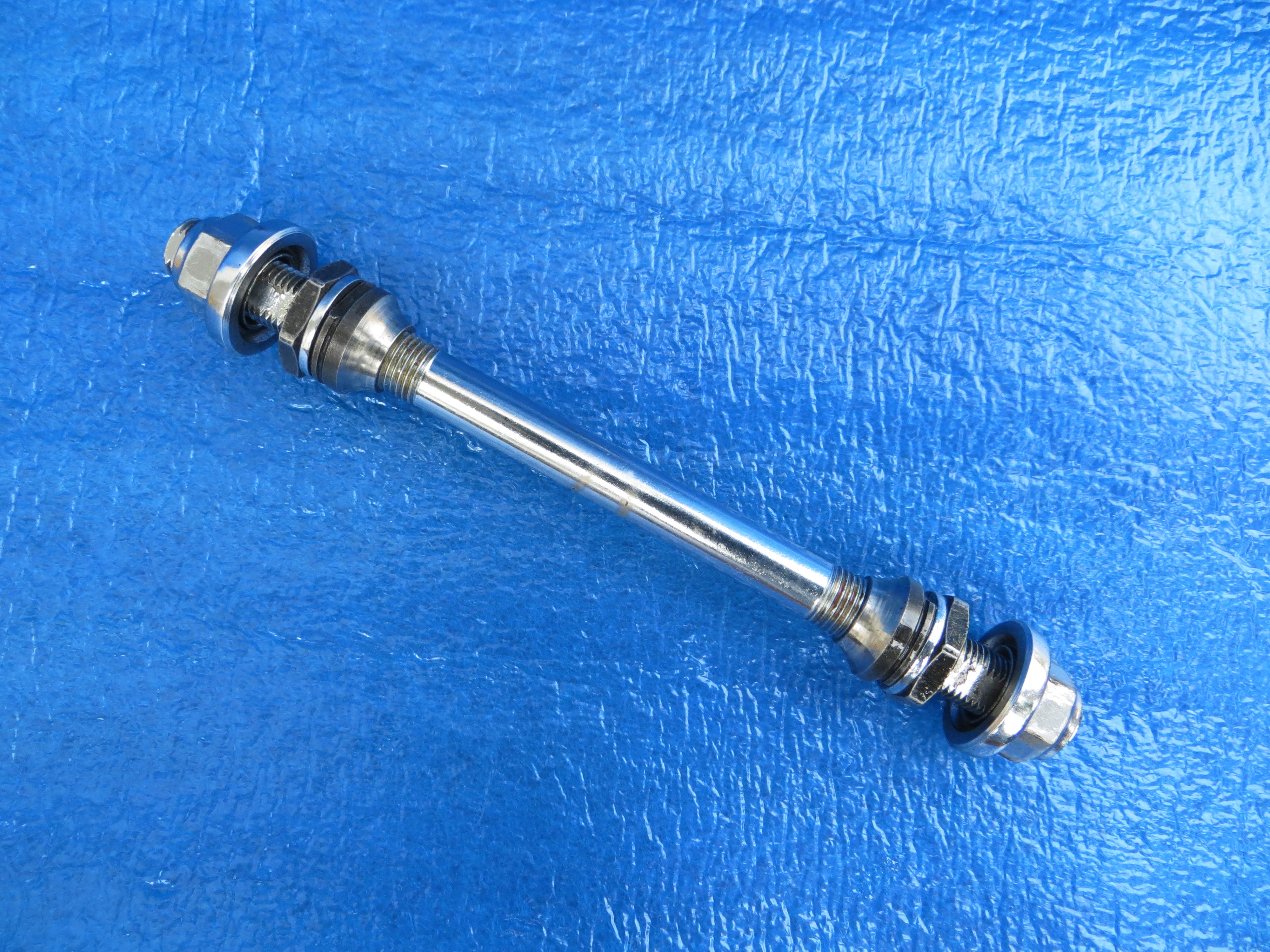Suzue Pro Max Rear Hub Axle 8mm  (24092406)