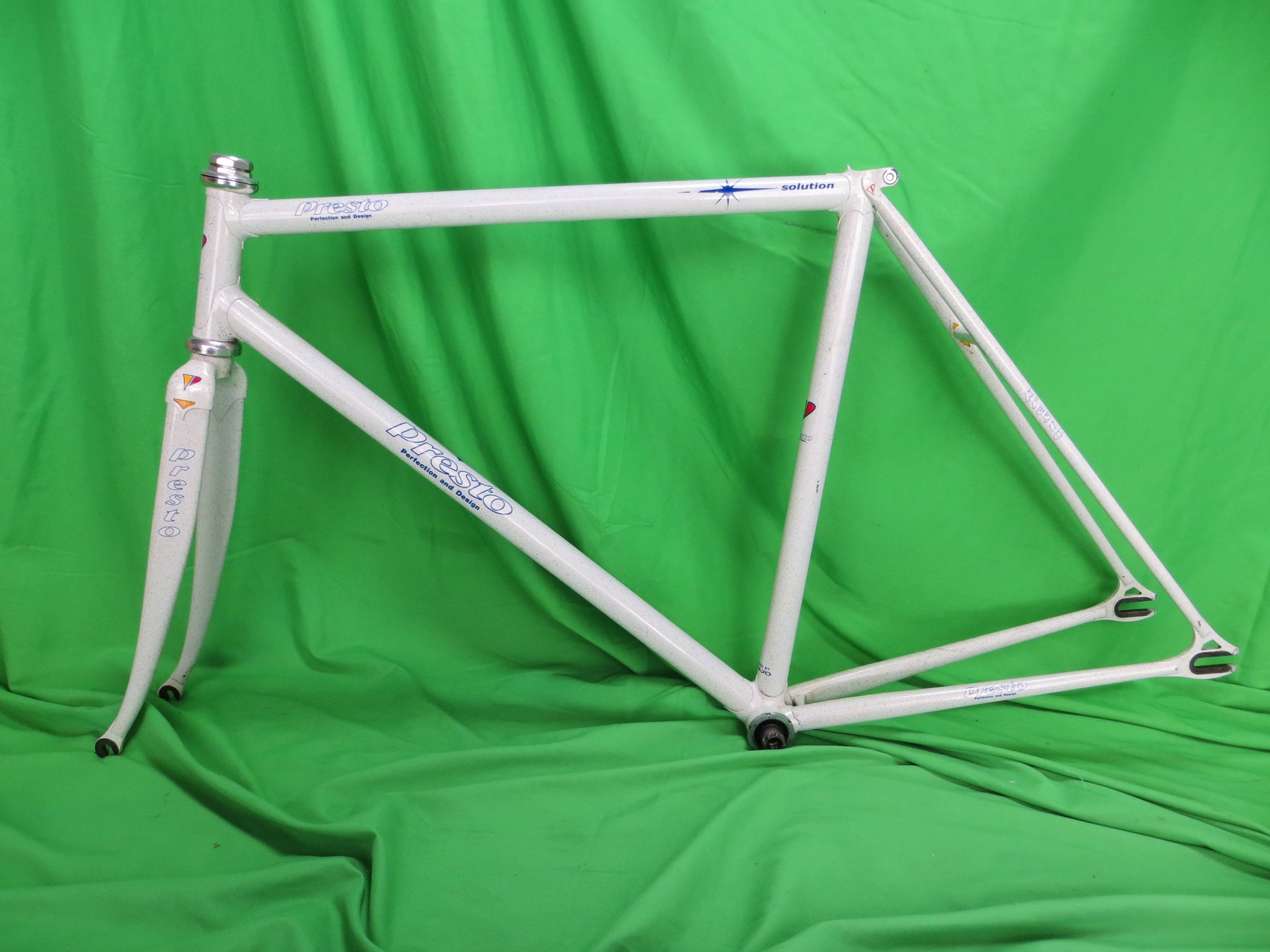 Presto Columbus Max Fork// White with Gold Flake // 50.5cm