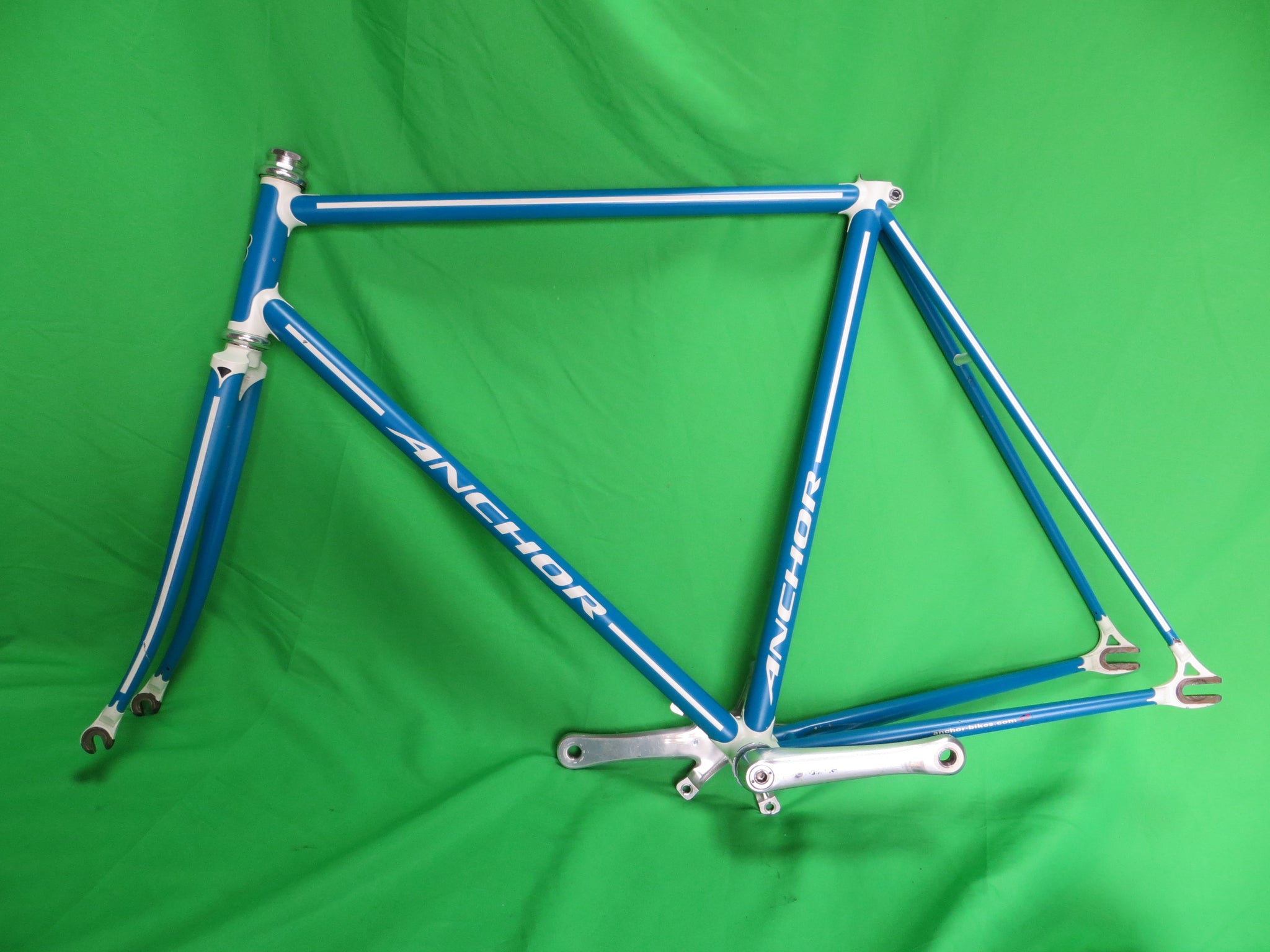 Anchor // Matte Blue // 55cm + Dura Ace FC-7710 165mm NJS Cranks