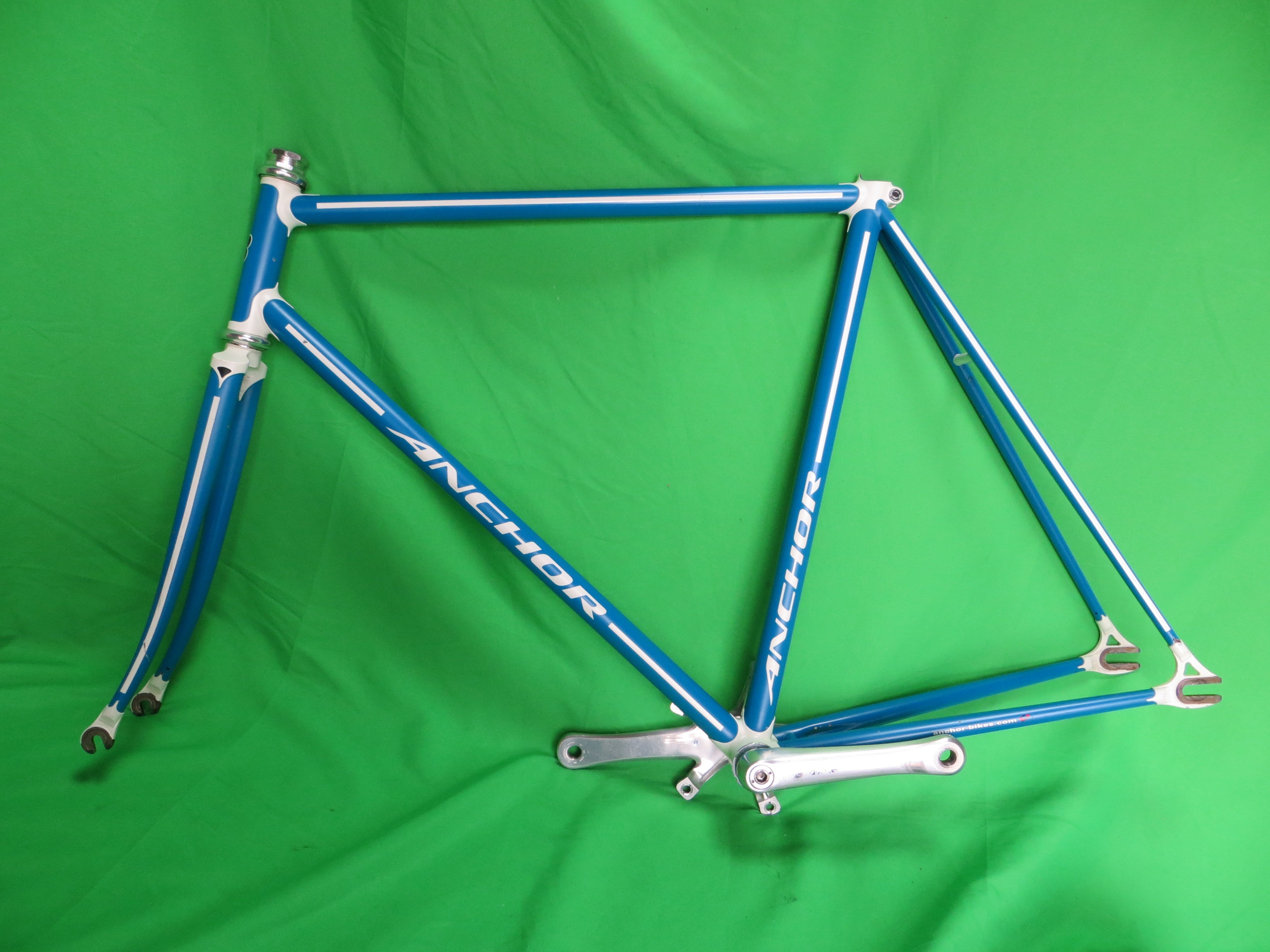 Anchor // Matte Blue // 55cm + Dura Ace FC-7710 165mm NJS Cranks