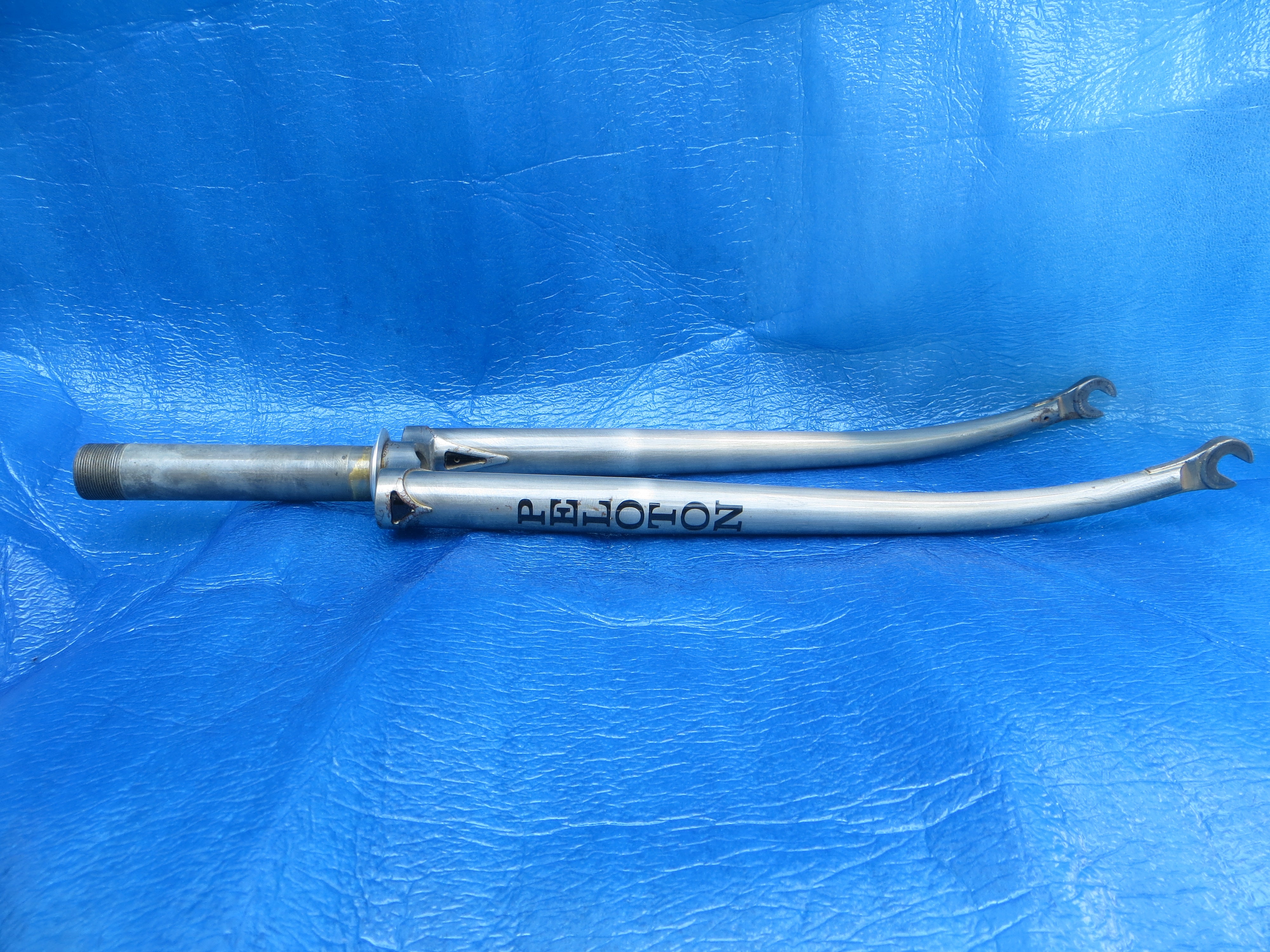 Peloton Front Fork 133mm Steering Column Length /9mm Axle Slot /250618