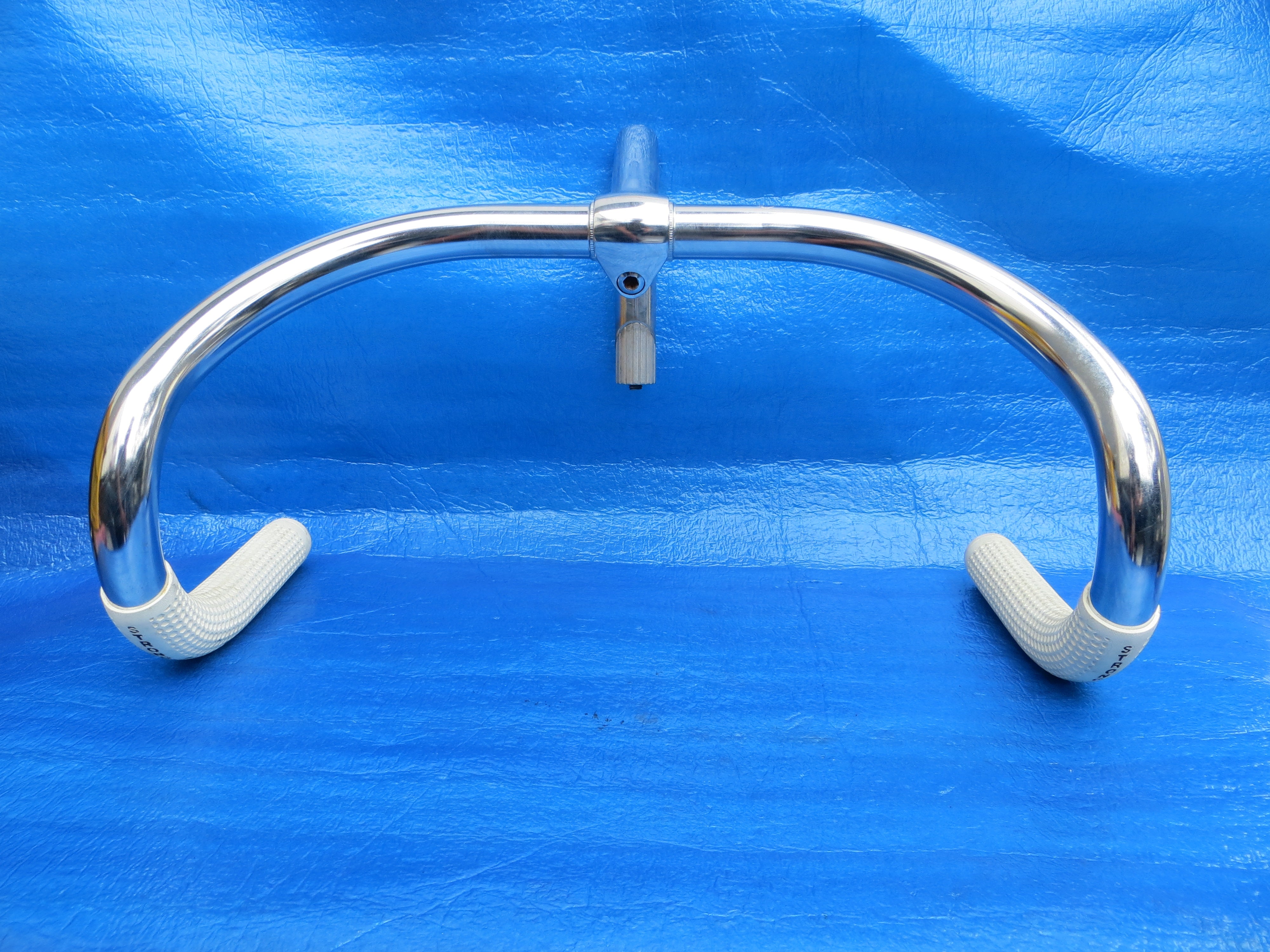 B123 380mm CrMo NJS Handlebar, Nitto Jaguar, 105mm/58 degree Steel NJS Stem, Choice String V Grips (24100303)