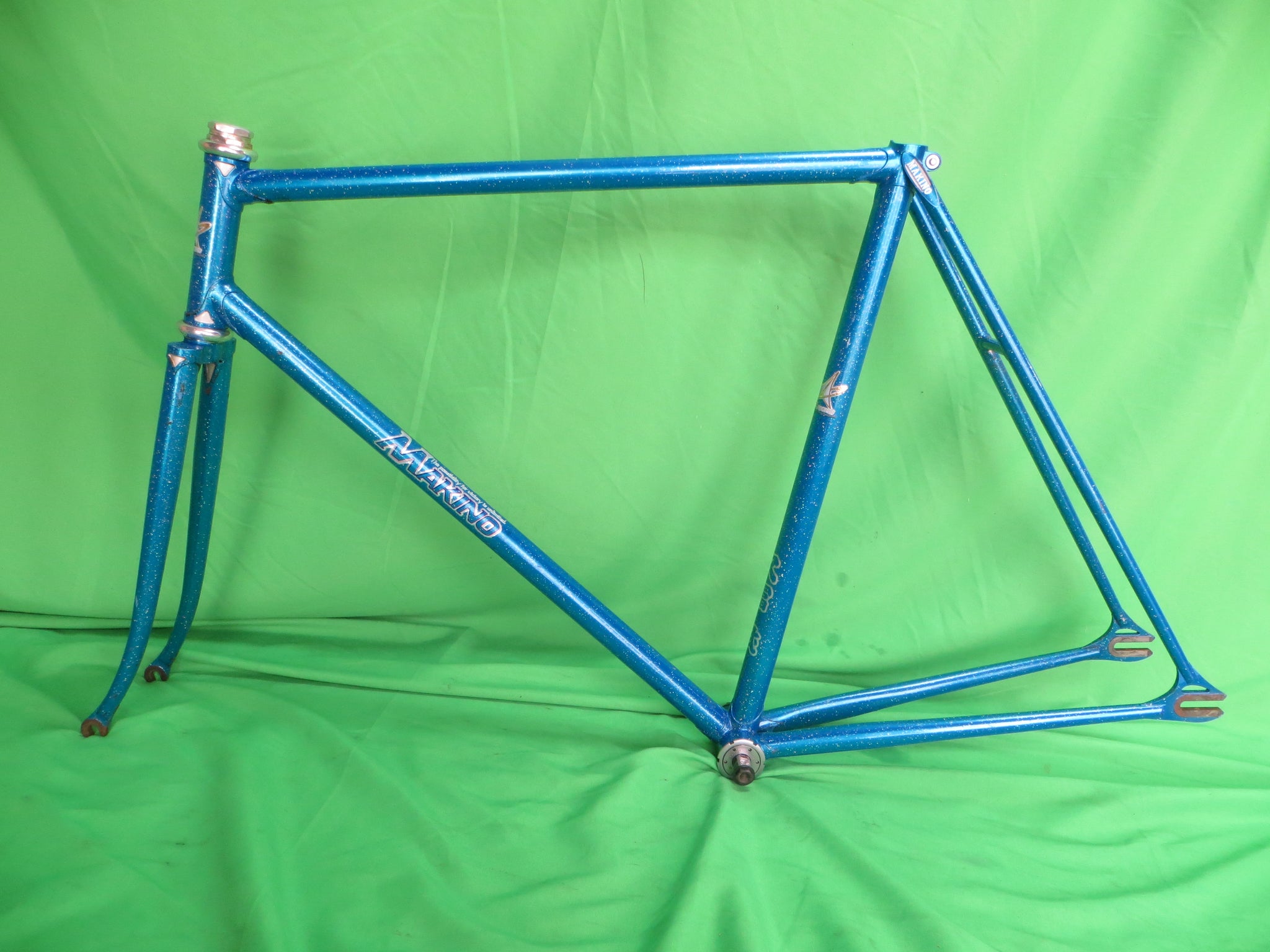 MAKINO  // Blue Metallic with Rainbow Flake  // 55cm