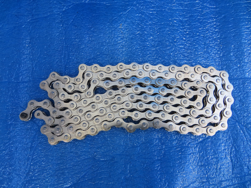Daido D.I.D NJS Silver Chain 1/8" 106links #6