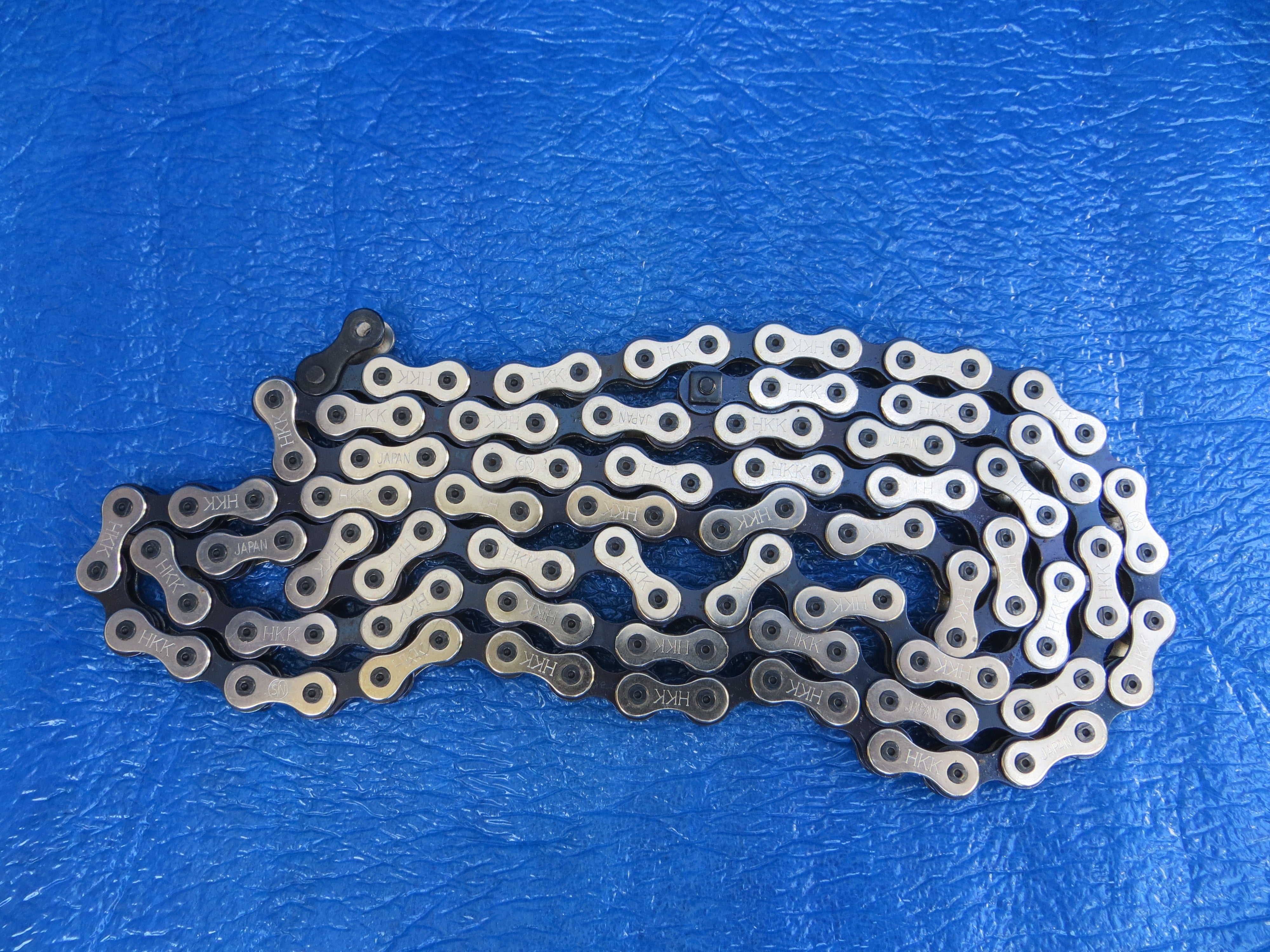 HKK Vertex NJS Silver Chain 1/8" 106links #10