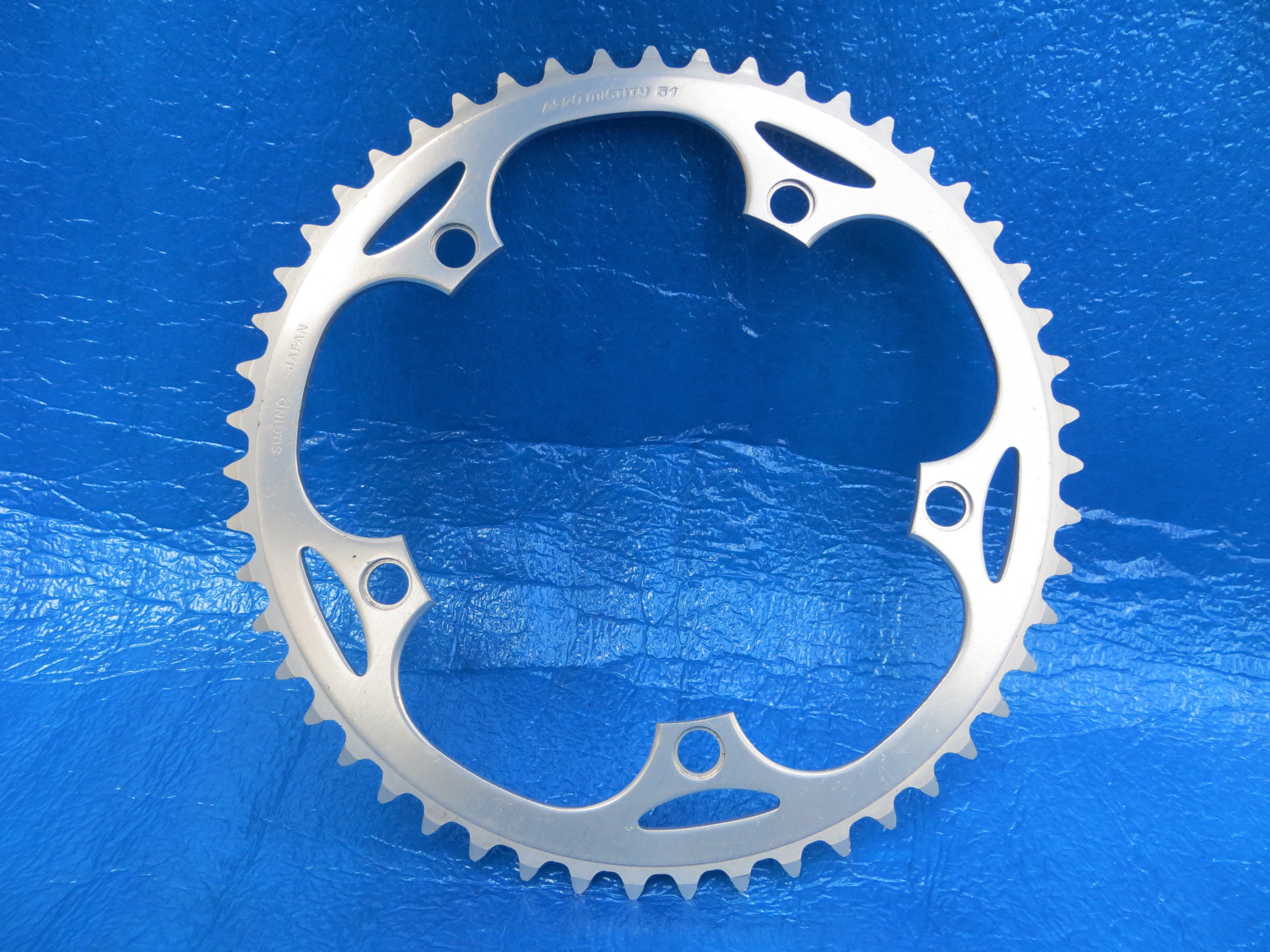 Sugino Aero Mighty 3/32" 144BCD Chainring 51T Non NJS (23042917)
