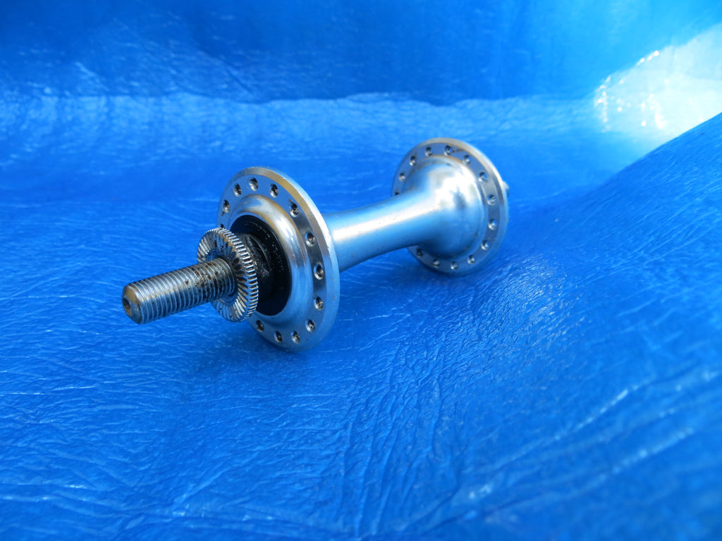 Shimano Dura Ace HB-7710 32H Front Hub Non NJS 9mm Axle w/o Wheel Nuts (25063001)