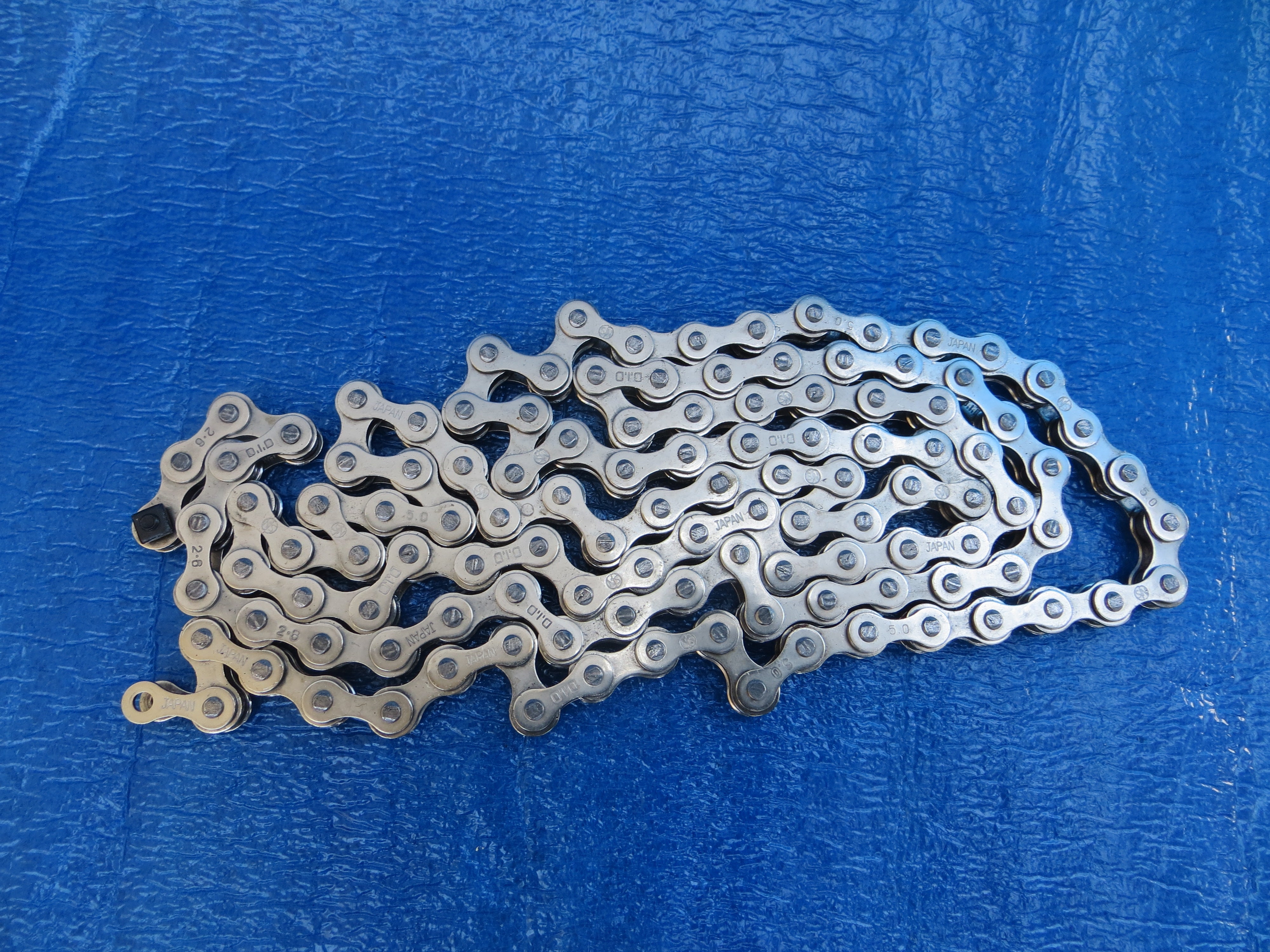 Daido D.I.D NJS Silver Chain 1/8" 106links #3