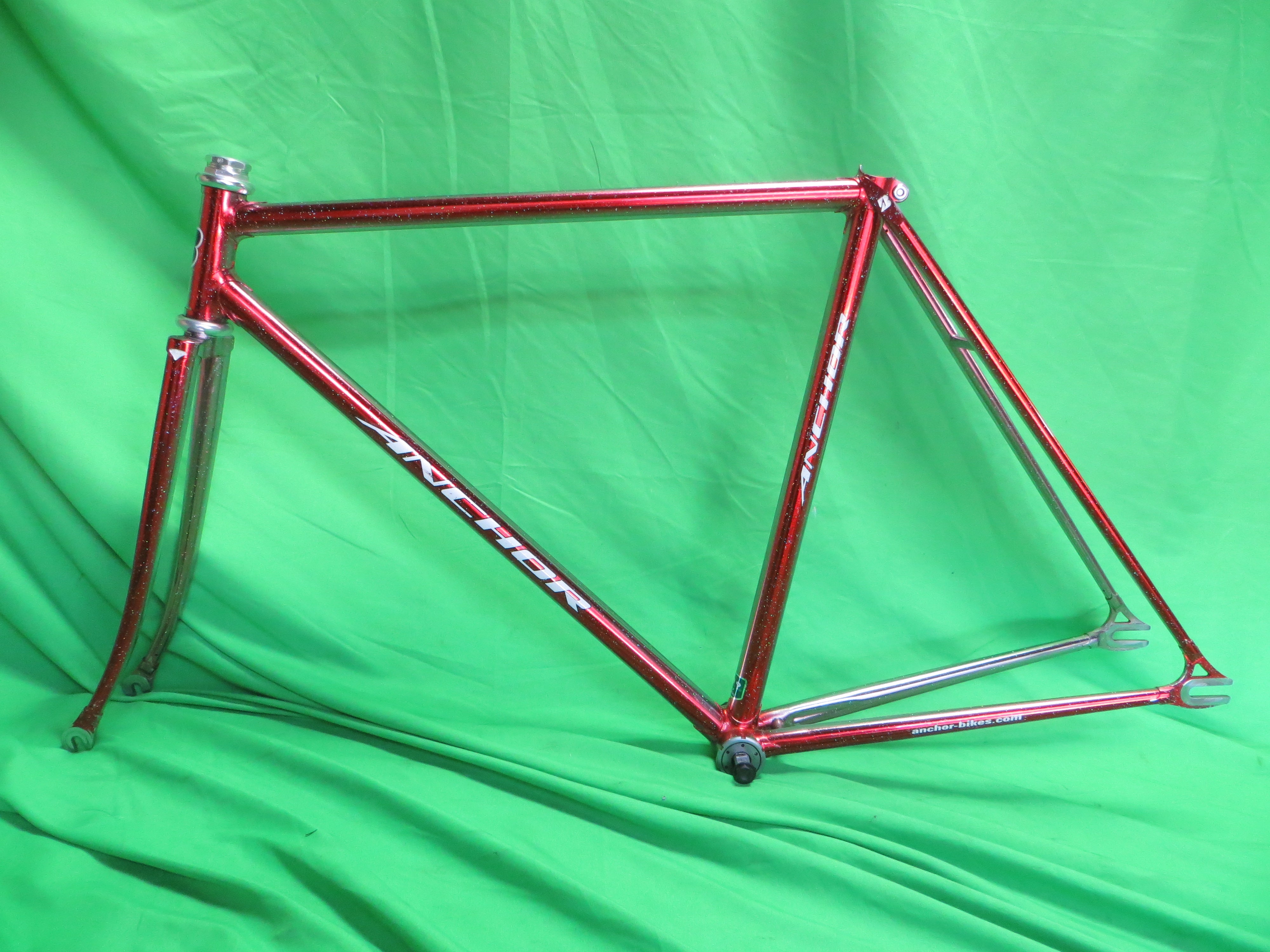Anchor Kaisei 019 // Chrome Candy Red Fade // 51cm