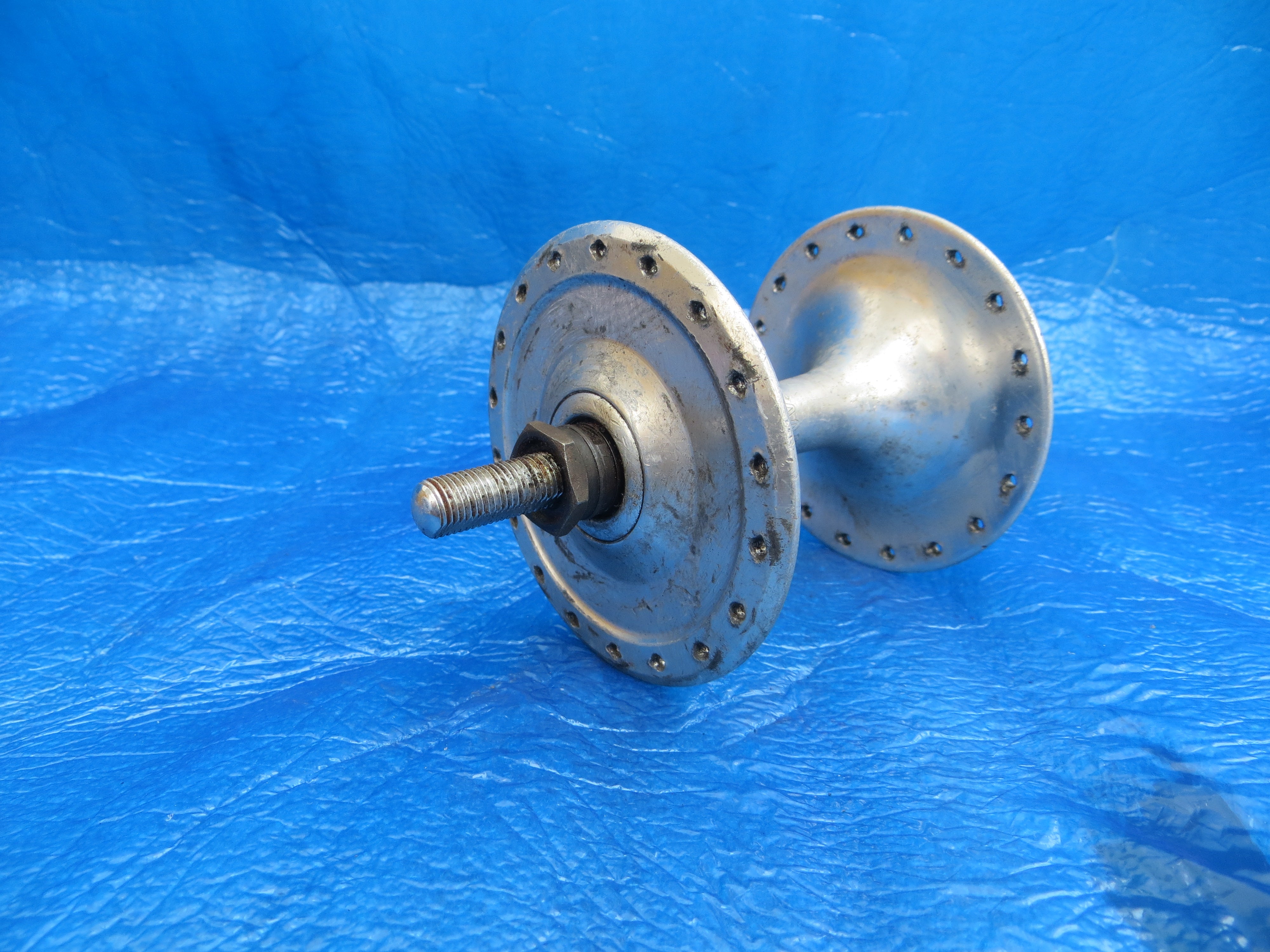 Sansin Professional 36H  Front Hub NJS 8mm w/o Wheel Nuts (25070109)