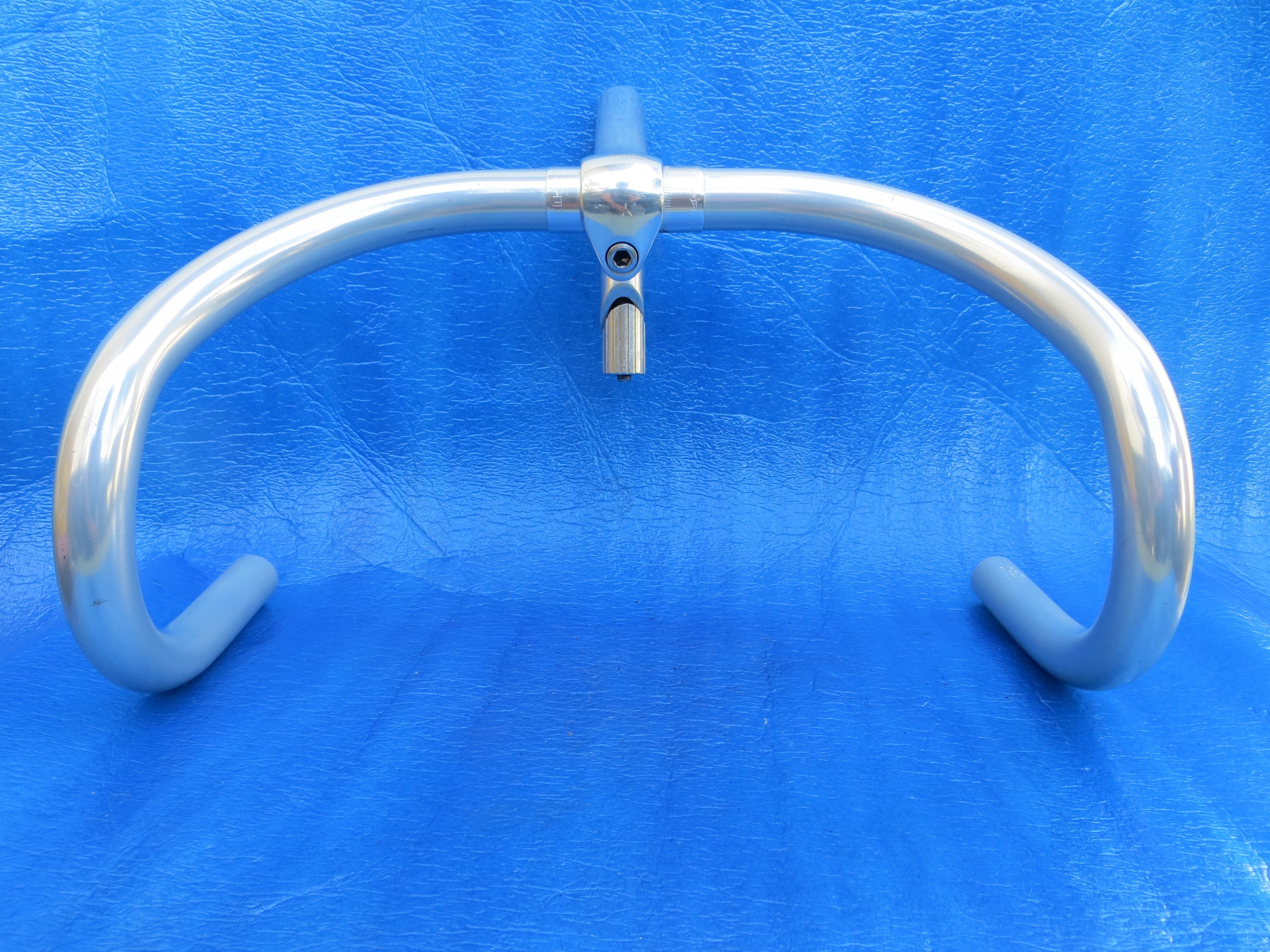 B123 360mm AA NJS Handlebar, Nitto Jaguar 120mm/58 degree AA NJS Stem (24101912)