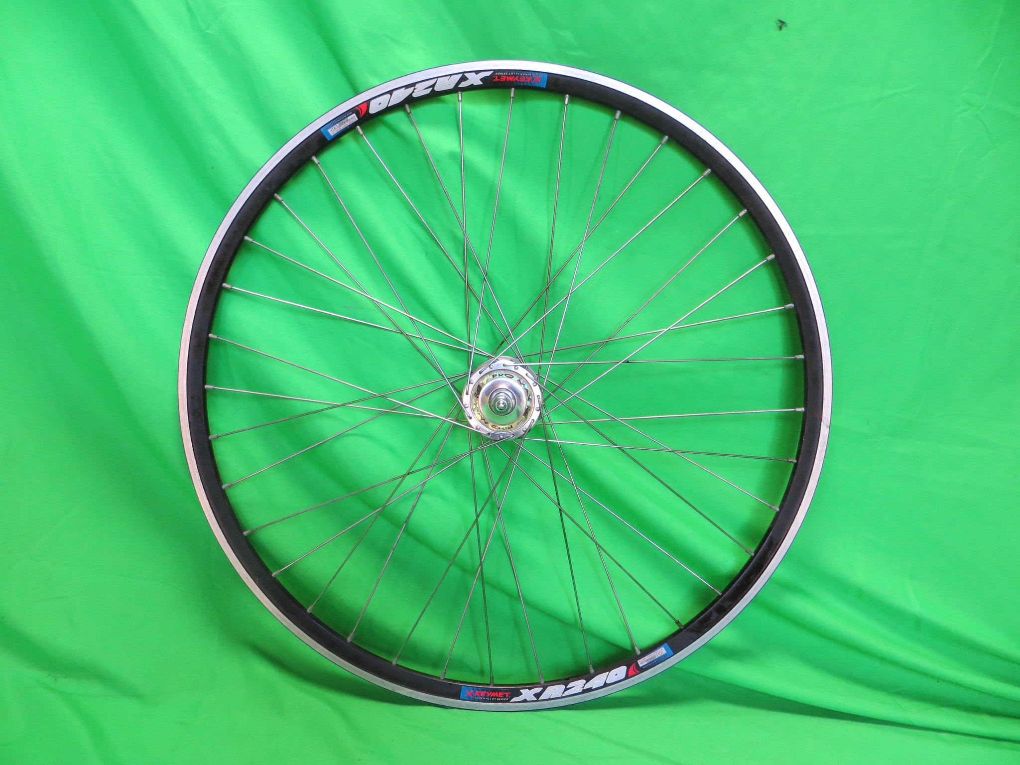 X Keyment XR240 36H 700c Clincher Rim, Suzue Pro Max 100mm/9mm Front NJS Hub (24011201)