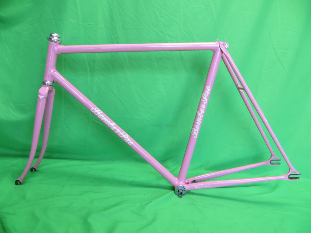 Bomber Pro // Pink // 54.5cm