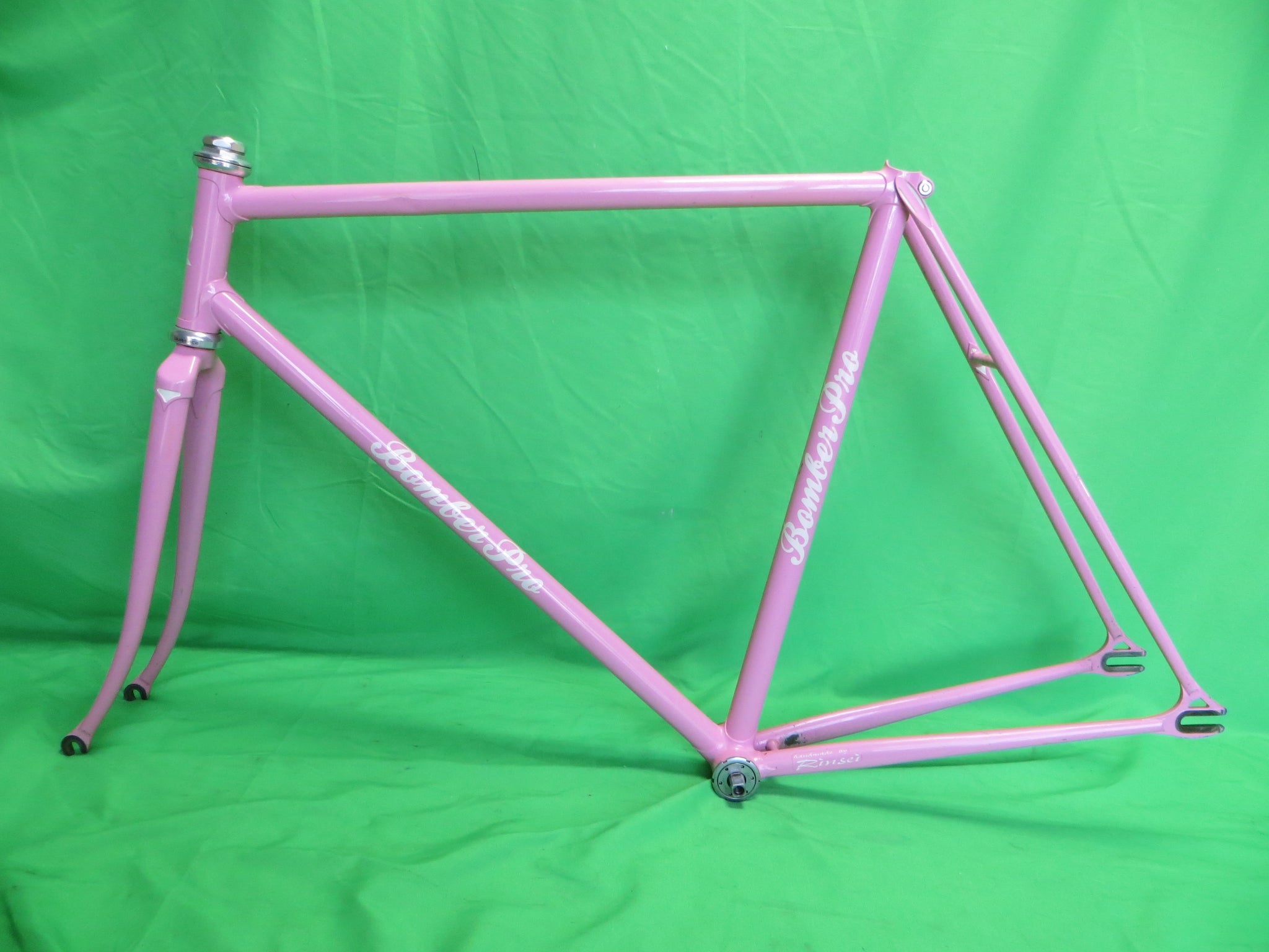 Bomber Pro // Pink // 54.5cm
