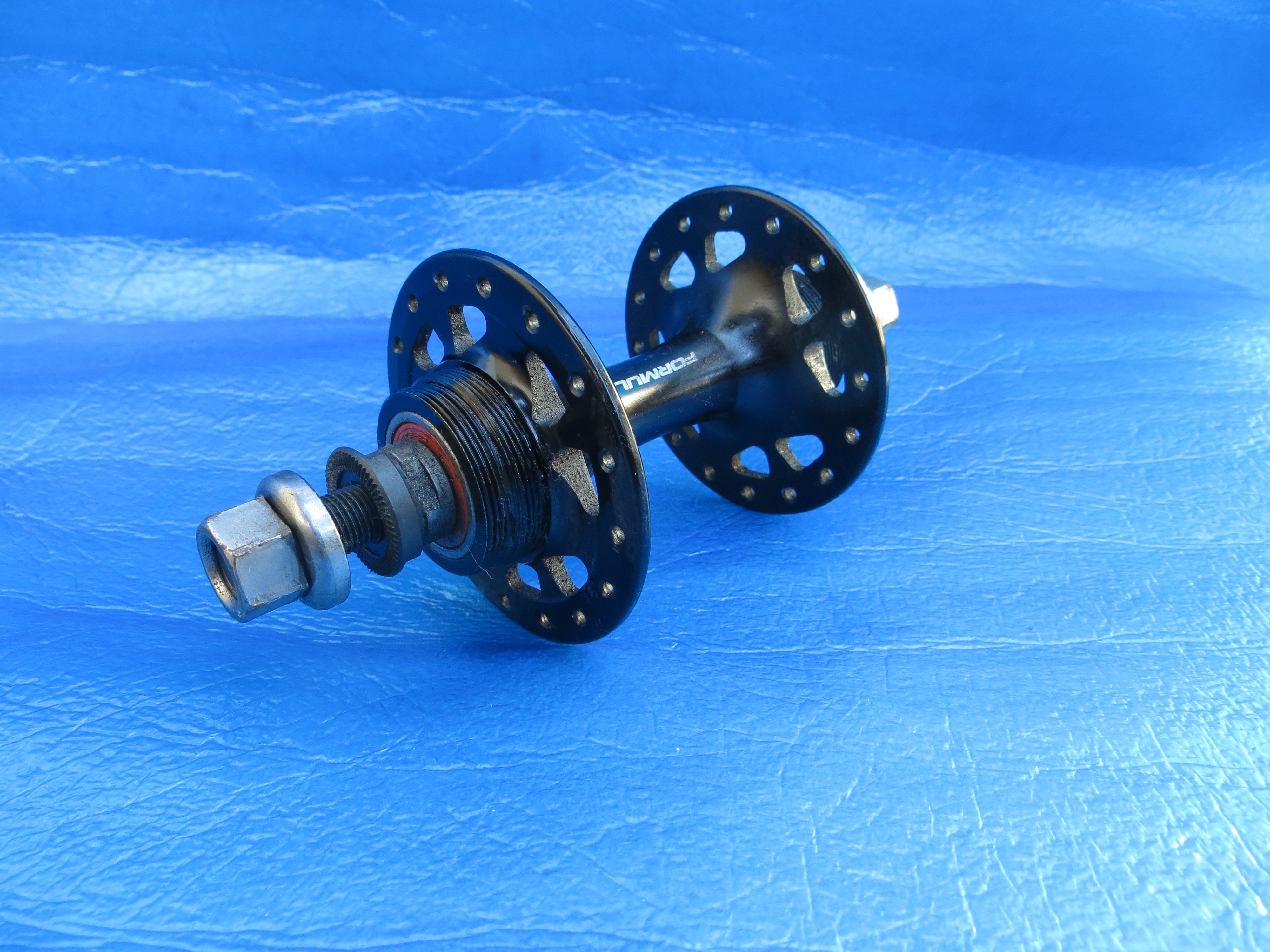 Unknown 32H Rear Hub 120mm Non NJS  (24011208)