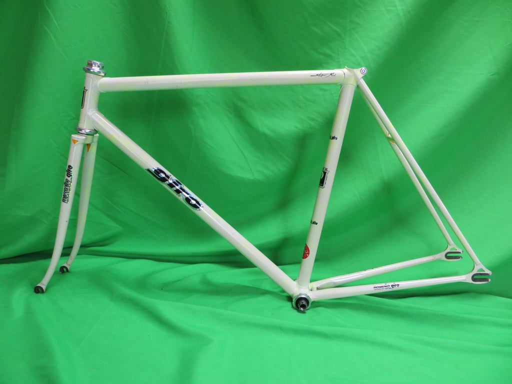 GIRO // White / Neon Yellow Marble Finish // 52cm