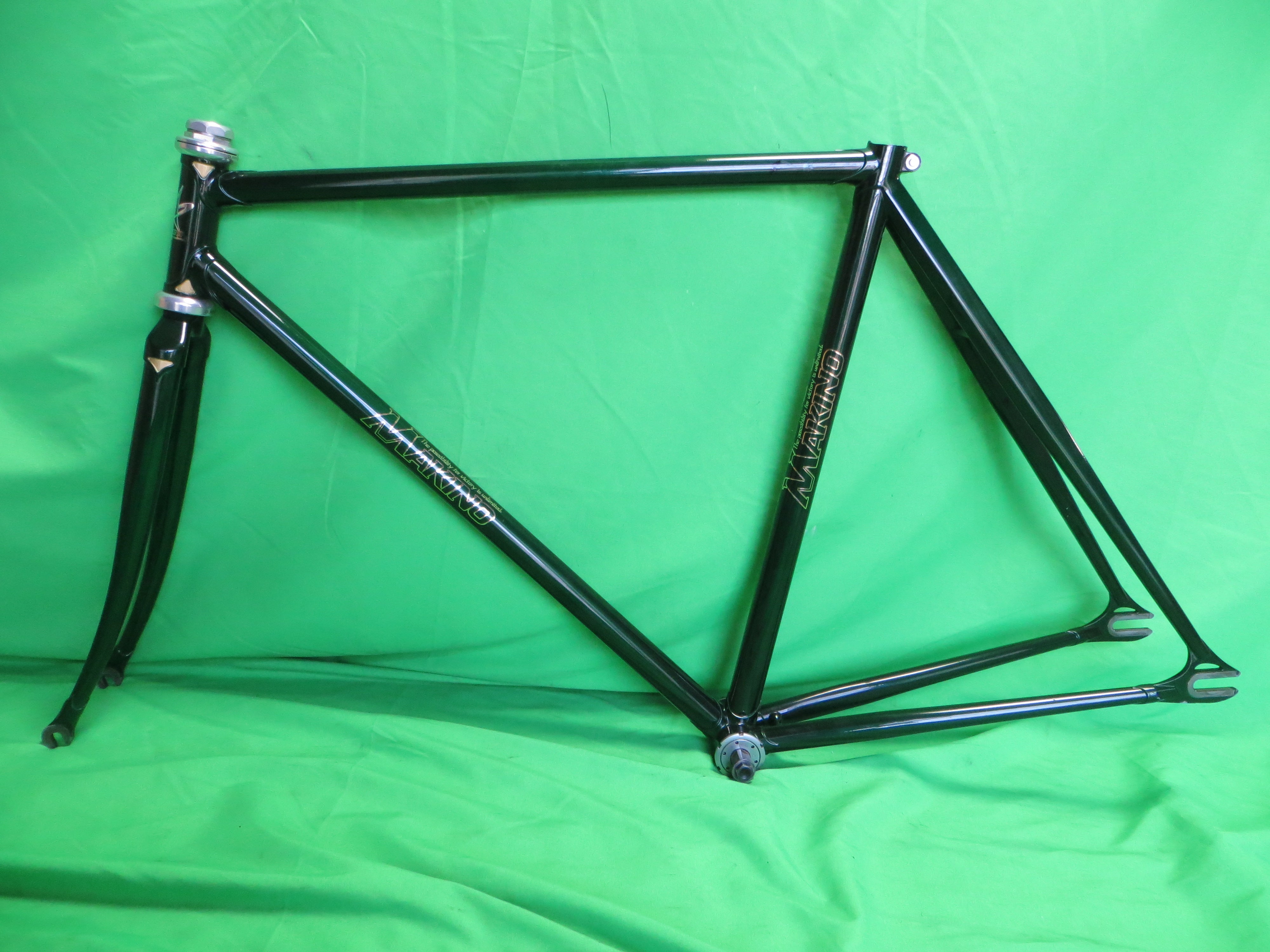 MAKINO  // Green Metallic  Clear Black Fade // 51.5cm