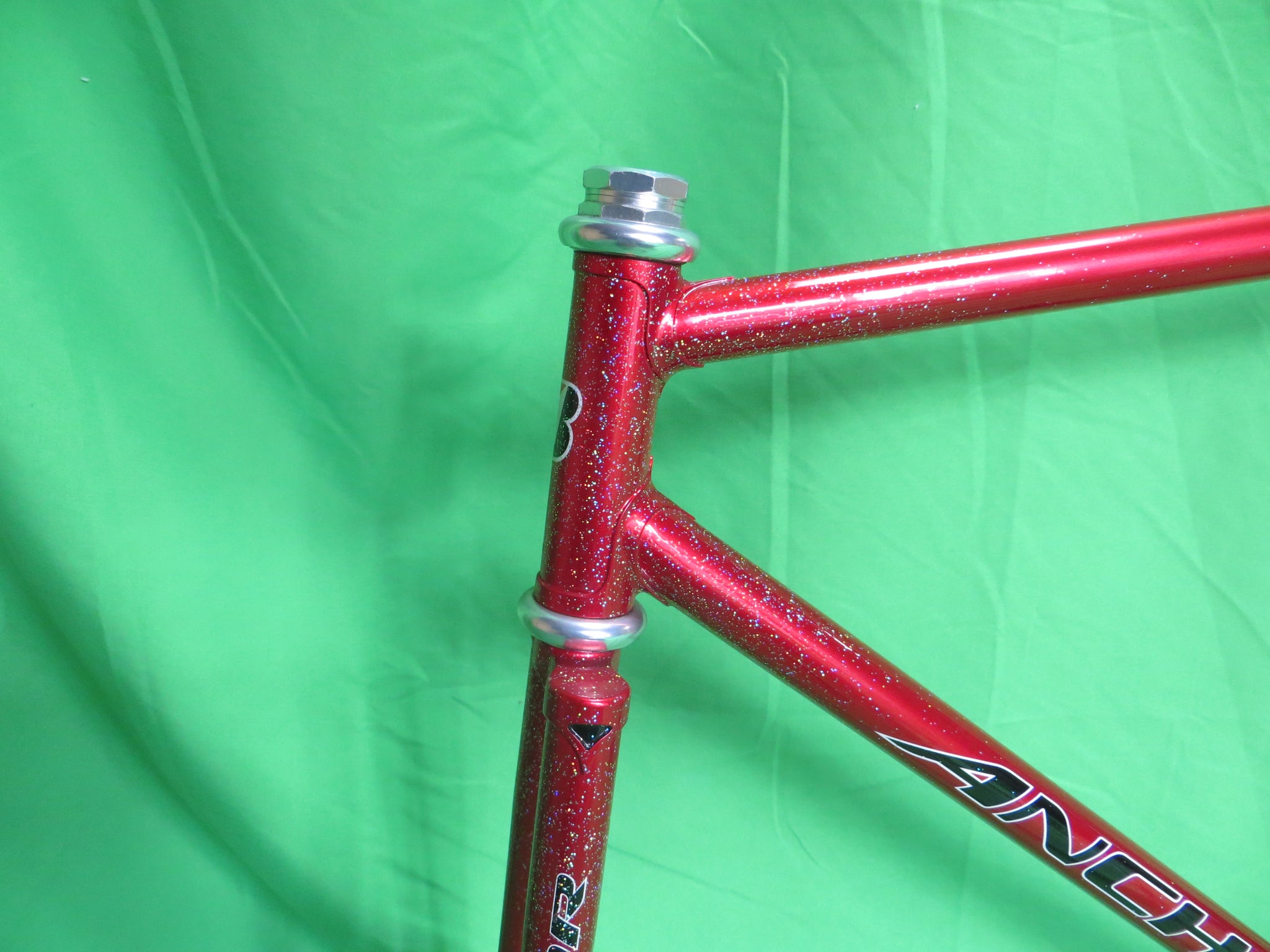 Anchor // Red Metallic with Rainbow Flake // 52cm – NJS EXPORT