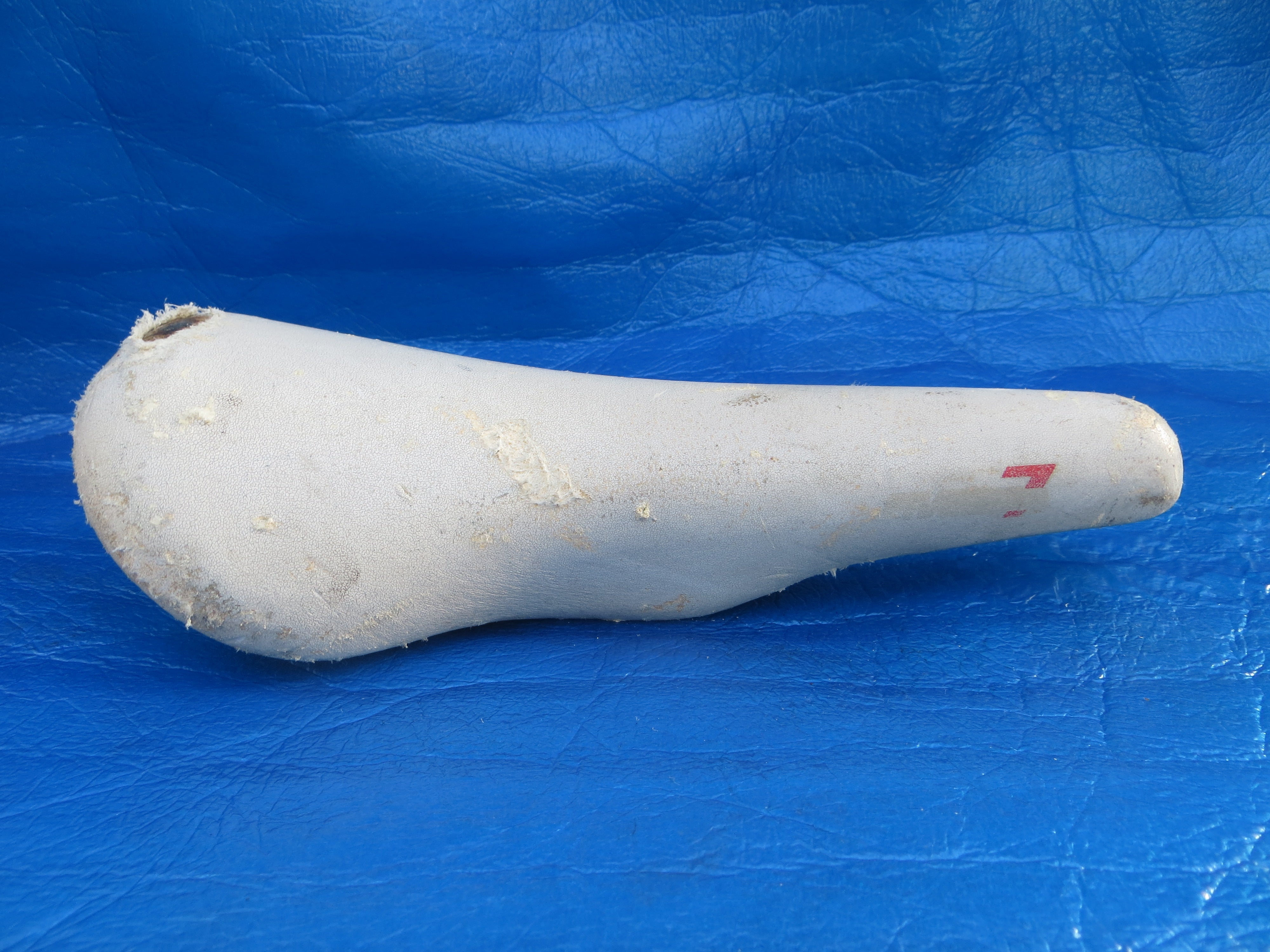 Kashima Five Gold FG-7P 30mm NJS Unpadded Saddle (24012523)