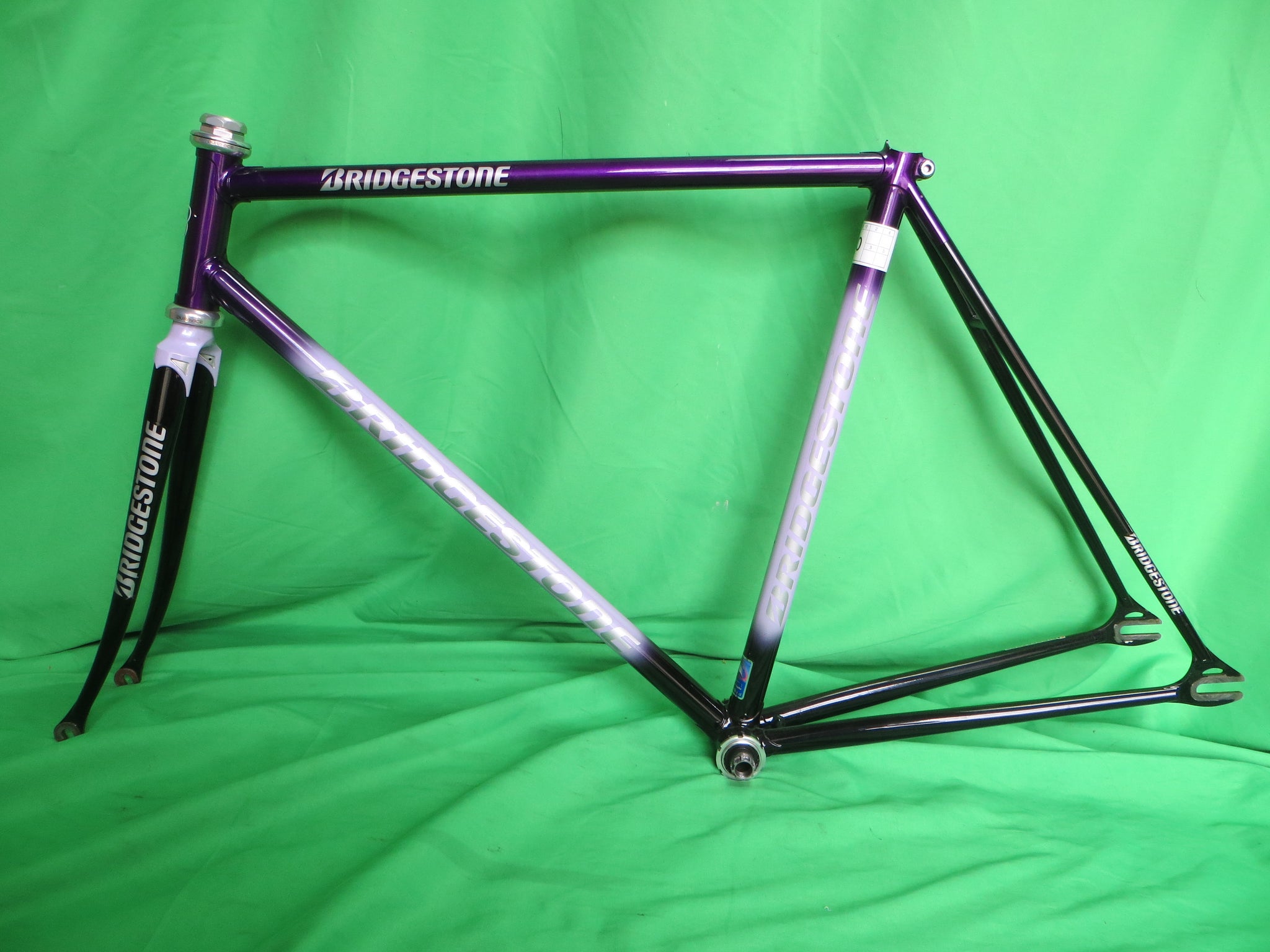 Bridgestone // Purple / MIdnight Purple / Violet Fade  // 52cm
