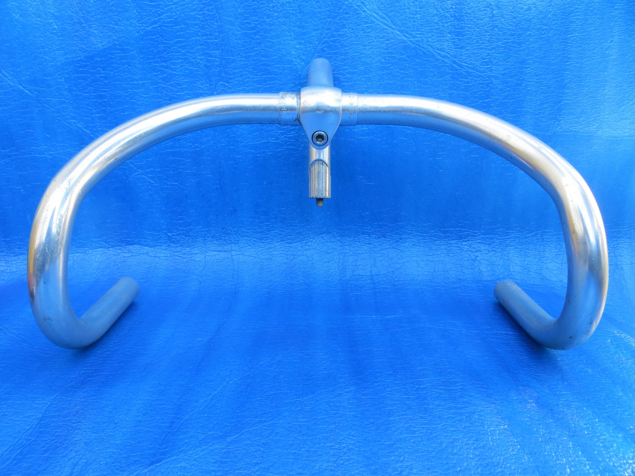 B123 370mm AA NJS Handlebar, Nitto Jaguar 110mm/58 degree AA NJS Stem (24112418)
