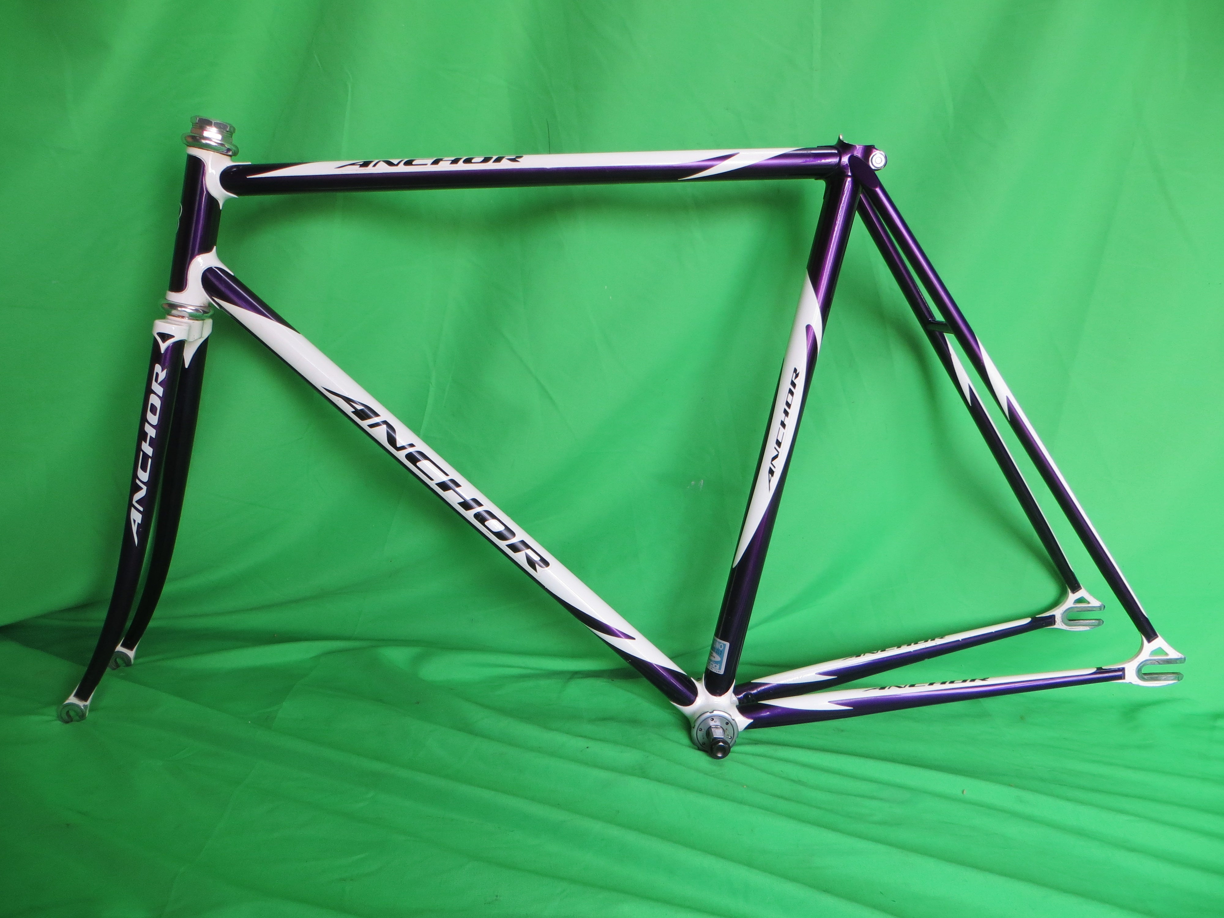 Anchor Dedacciai Zero Uno // White Purple Two Tone // 53.5cm