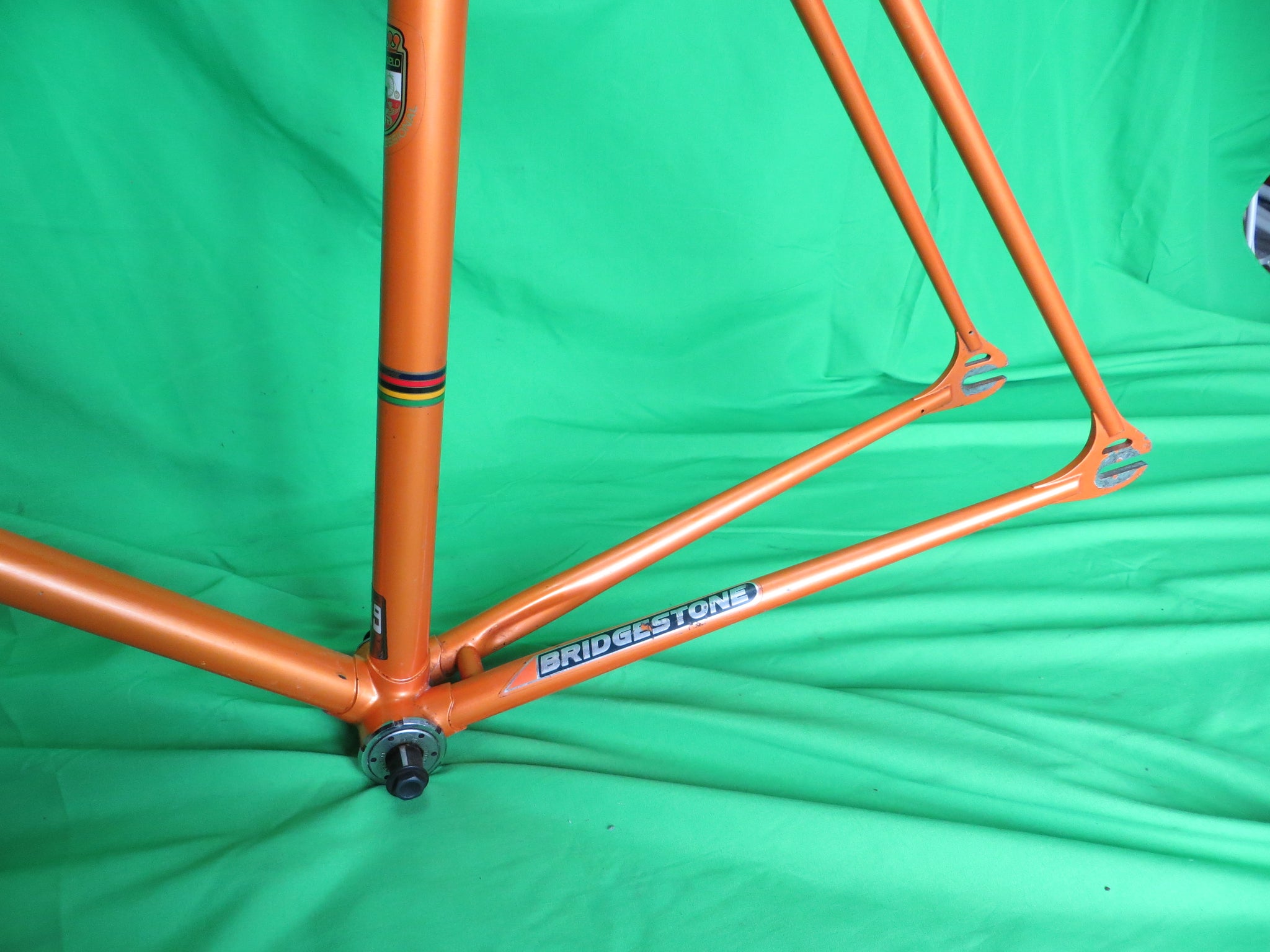 Vintage Grand-Velo Bridgestone Ishiwata 019 // Orange Metallic