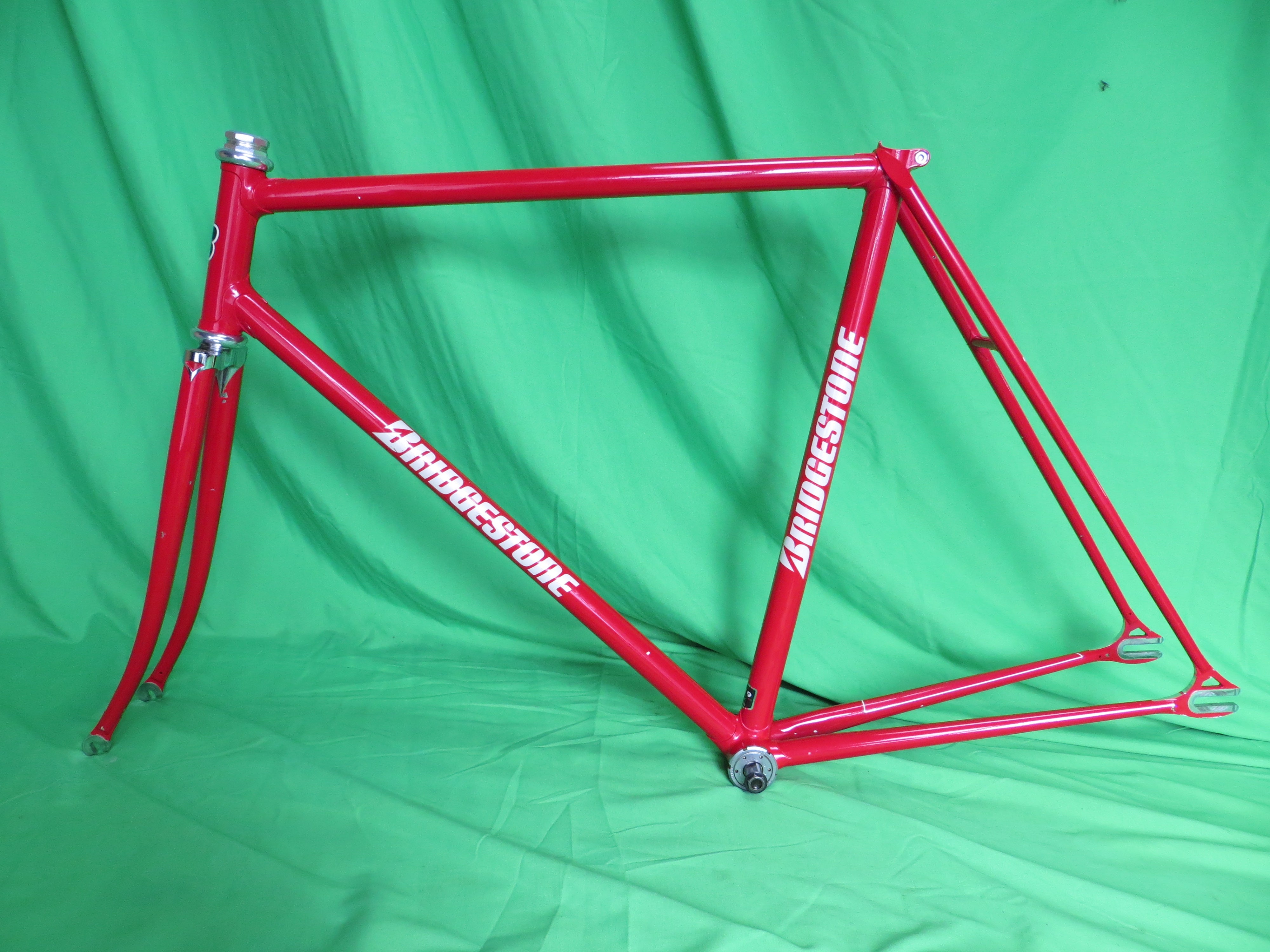 Bridgestone Kaisei 019 // Red // 54cm