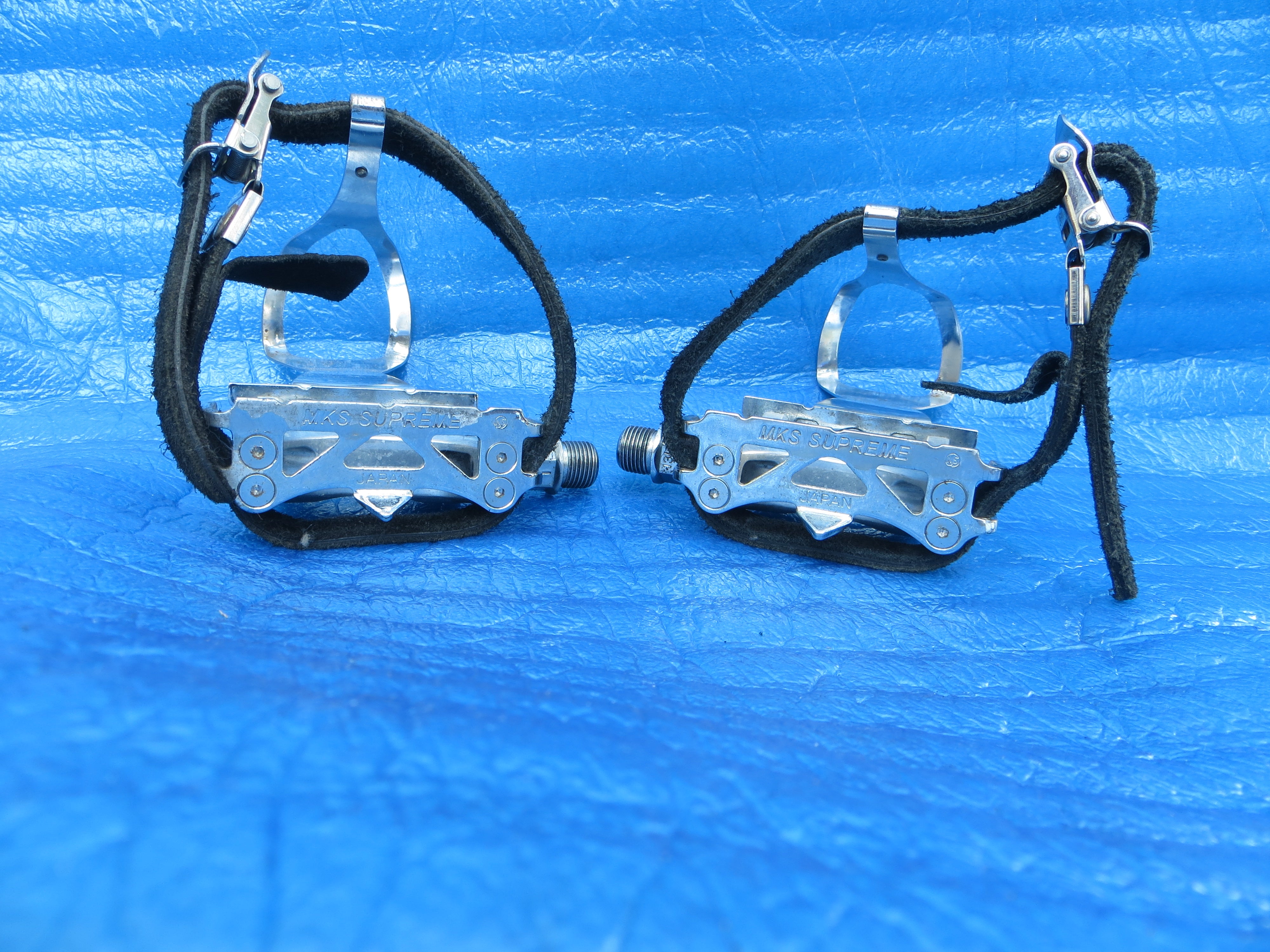 MKS Supreme NJS Pedals , MKS Steel L-size NJS Toe Clips and MKS Fit-alfa NJS Toe Straps (25090102)