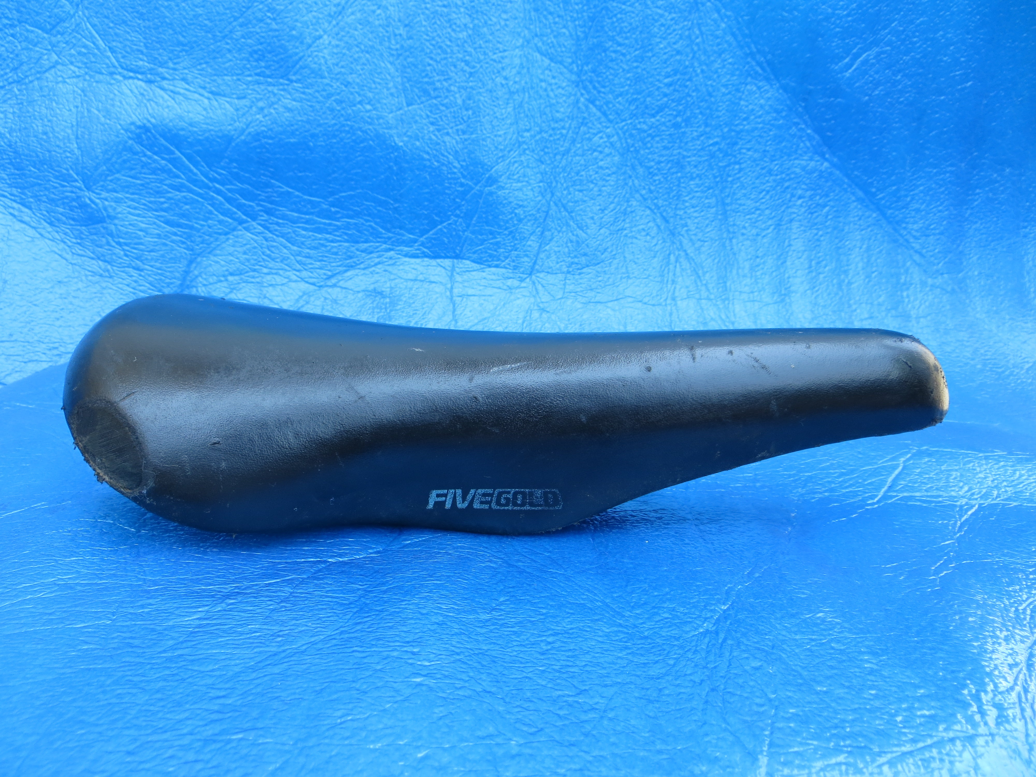 Kashima Five Gold FG-4P 44mm NJS Unpadded Saddle  (23061754)