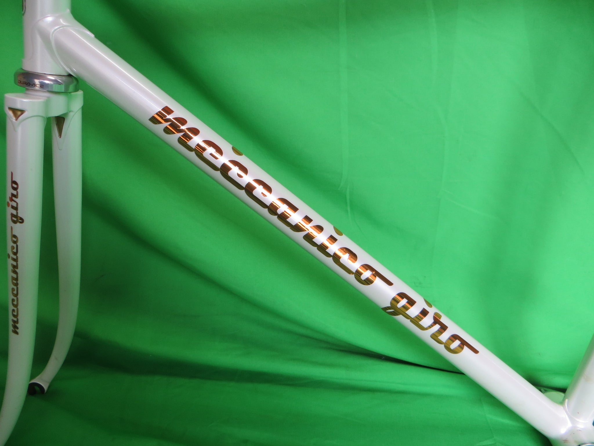 GIRO // White // 51.5cm – NJS EXPORT