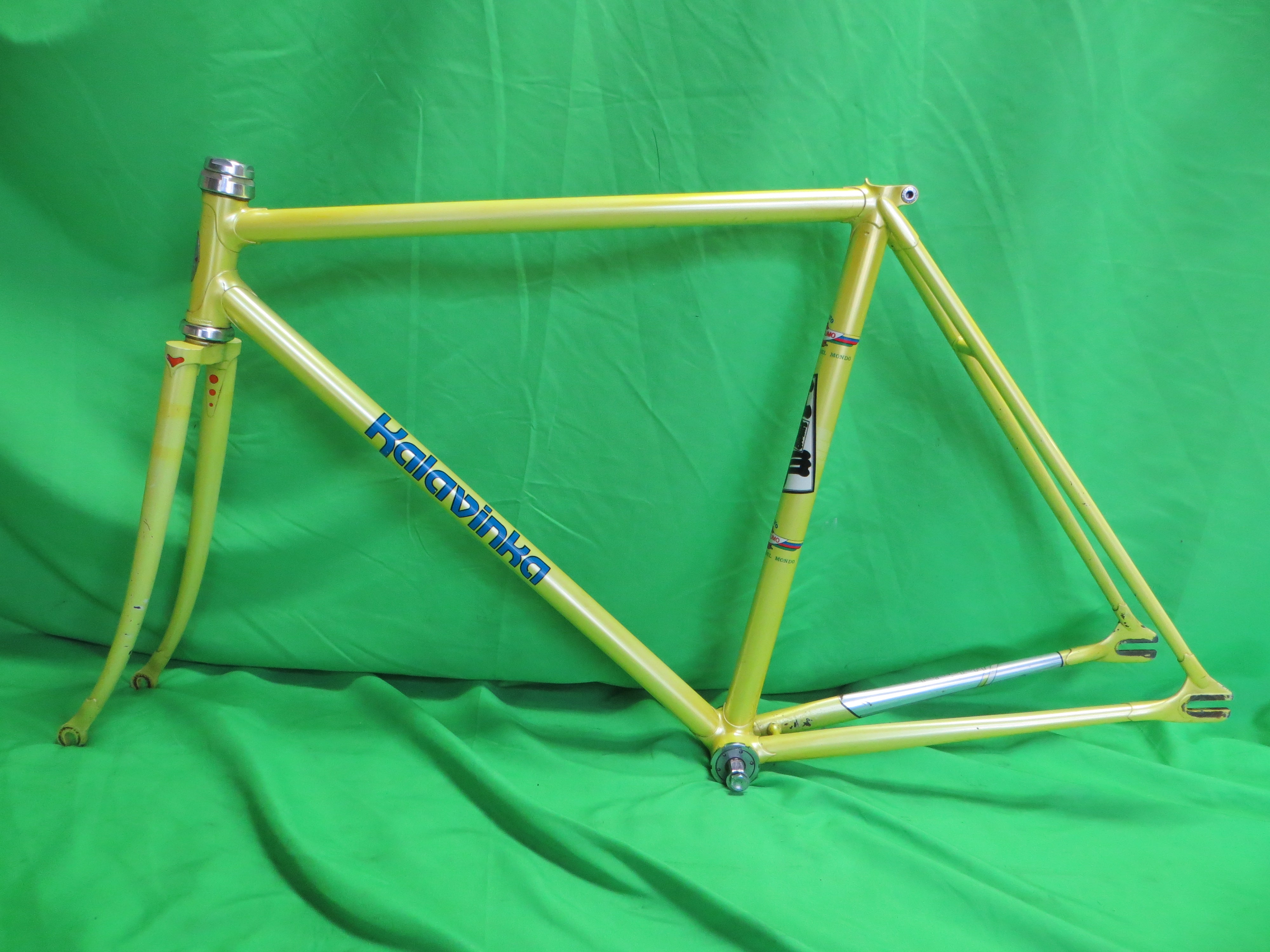 Vintage Kalavinka Campagnolo NJS Head/BB  // Yellow  // 50cm