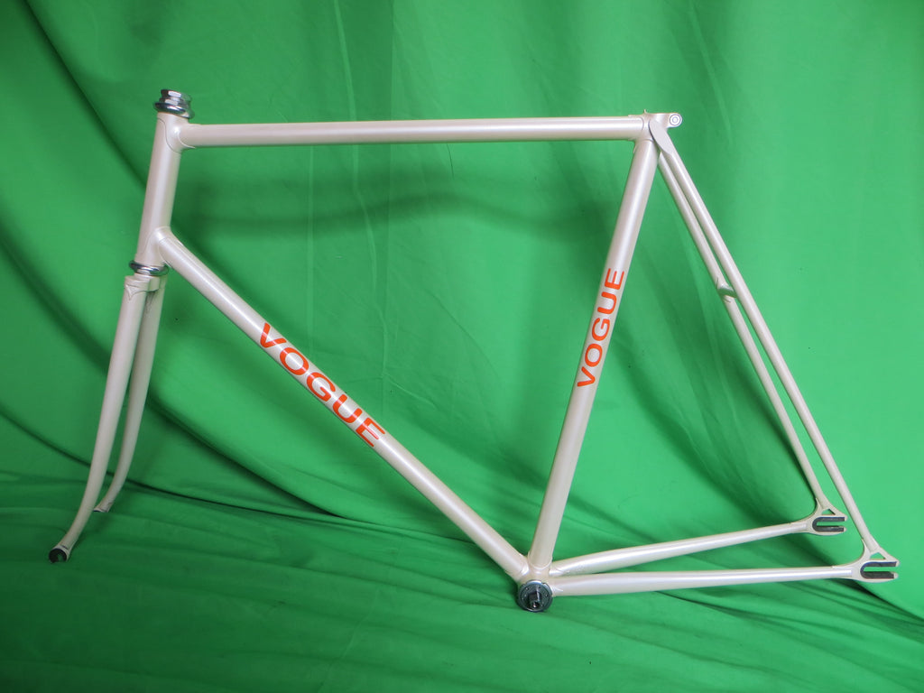 VOGUE // White // 58cm