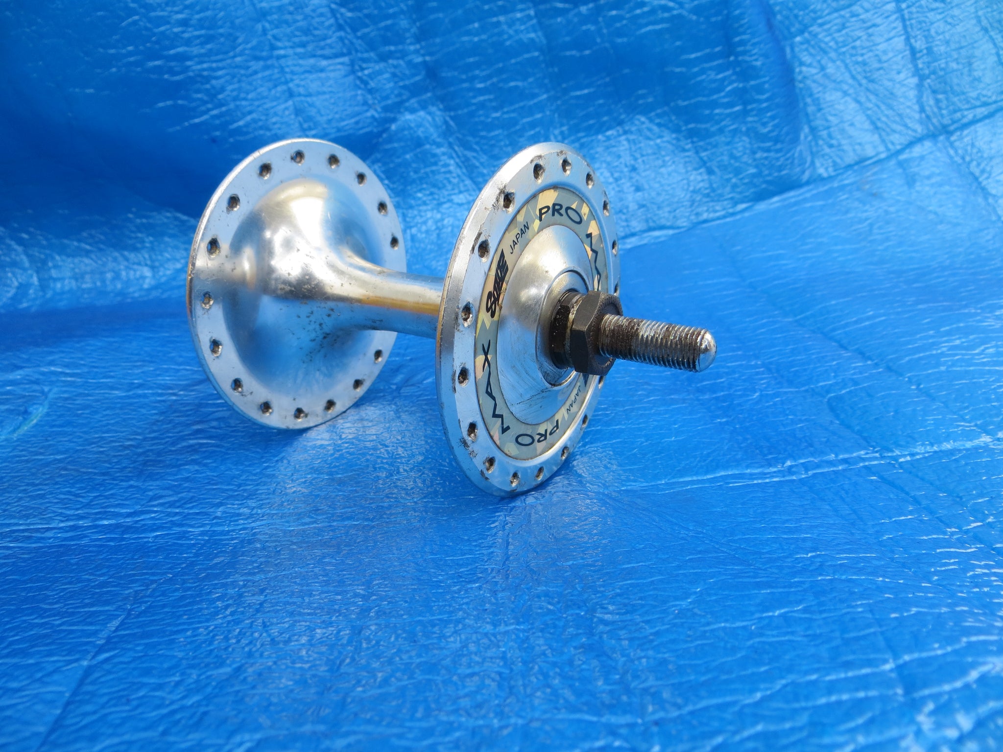 PRO MAX トラックハブ njs Suzue - Pro Max Track Hub - Front | NJS認可の競輪ハブの復刻
