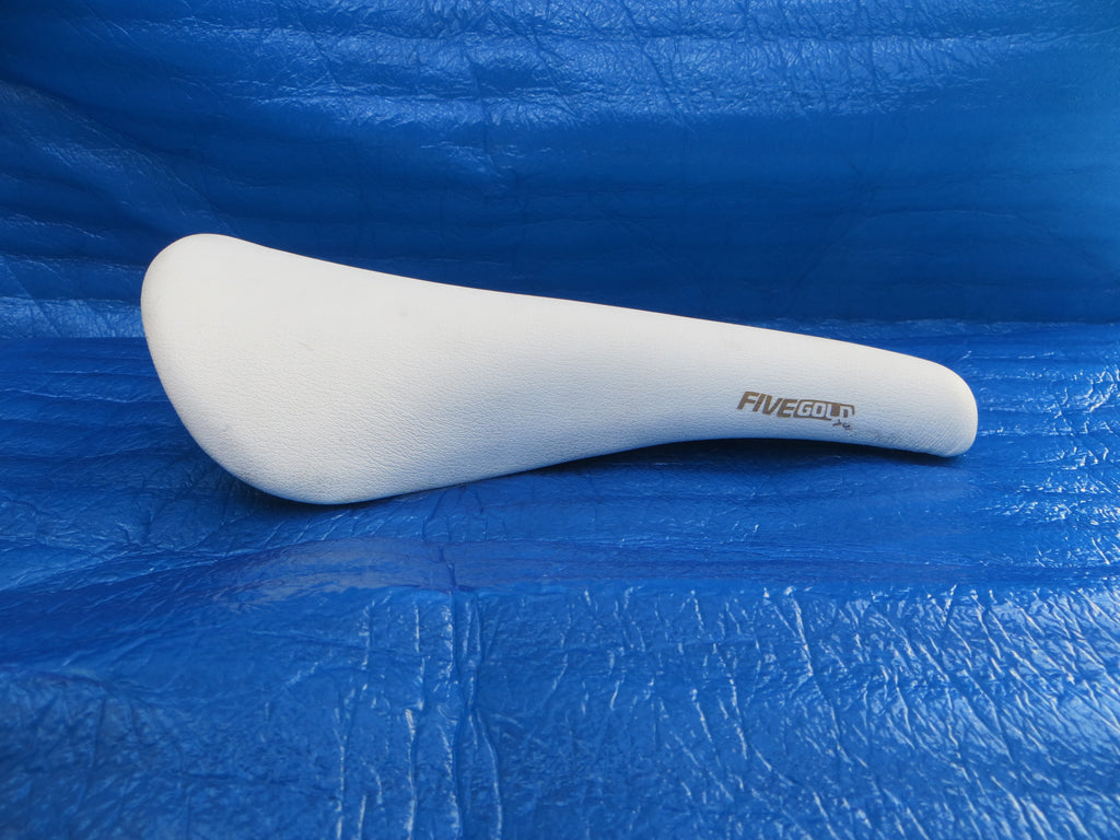 Kashima Five Gold FG-8P 30mm NJS Unpadded Saddle (25091101)