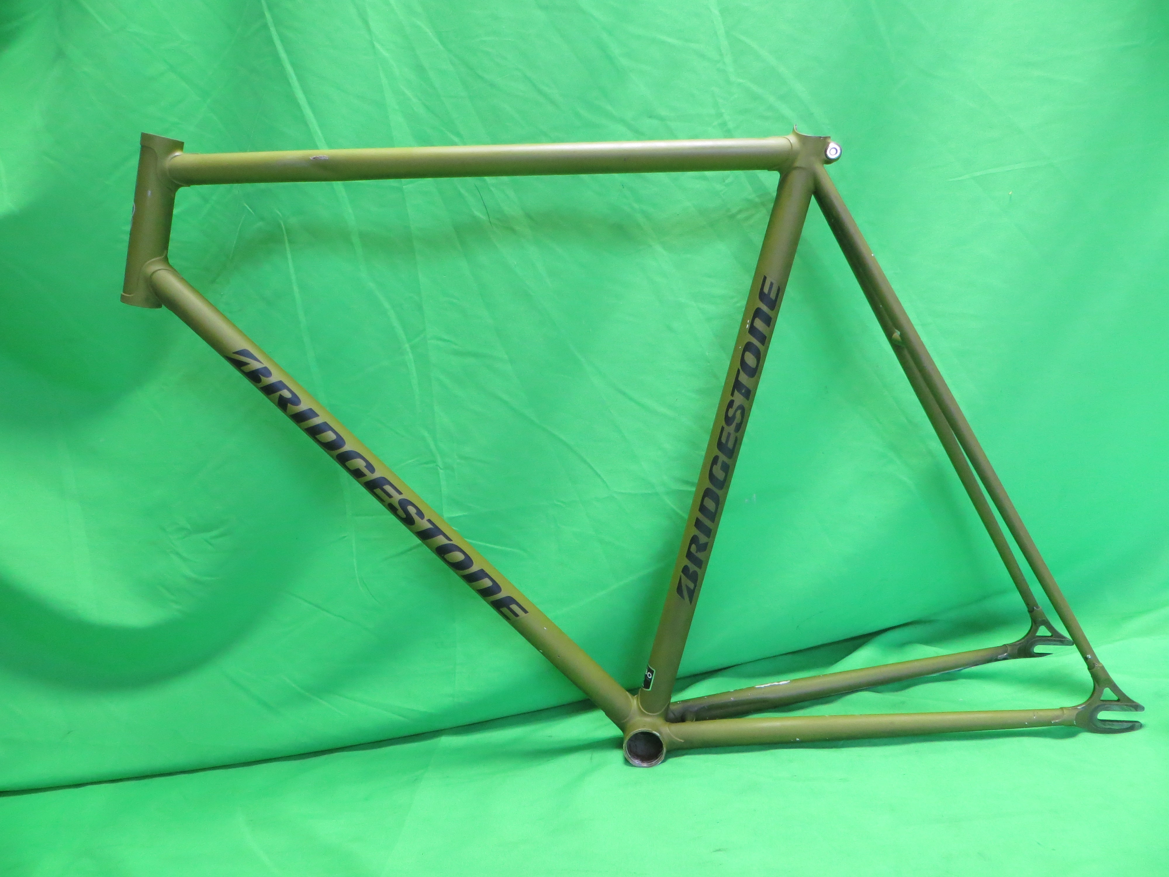Bridgestone // Matte Army Green // 55cm // For Repairs /250926