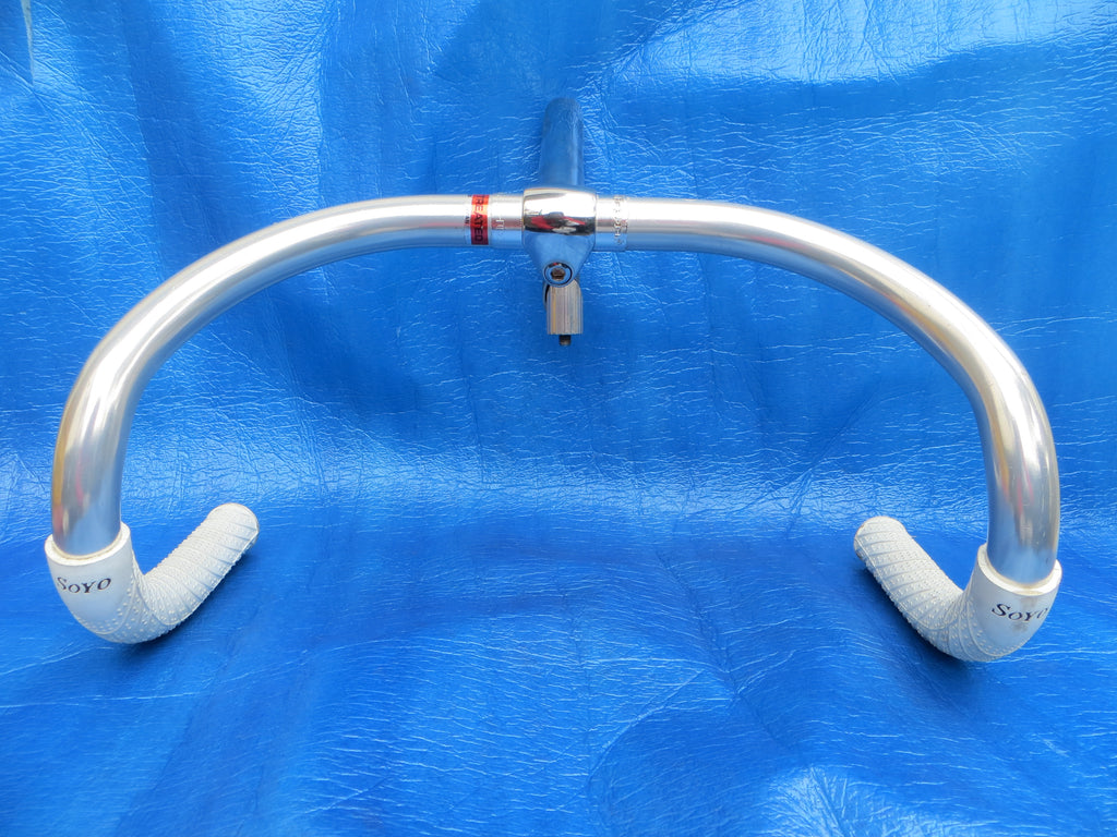 B123 370mm AA NJS Handlebar, Nitto Jaguar 140mm/58 Degree Steel NJS Stem,  Soyo Grips  (25010308)