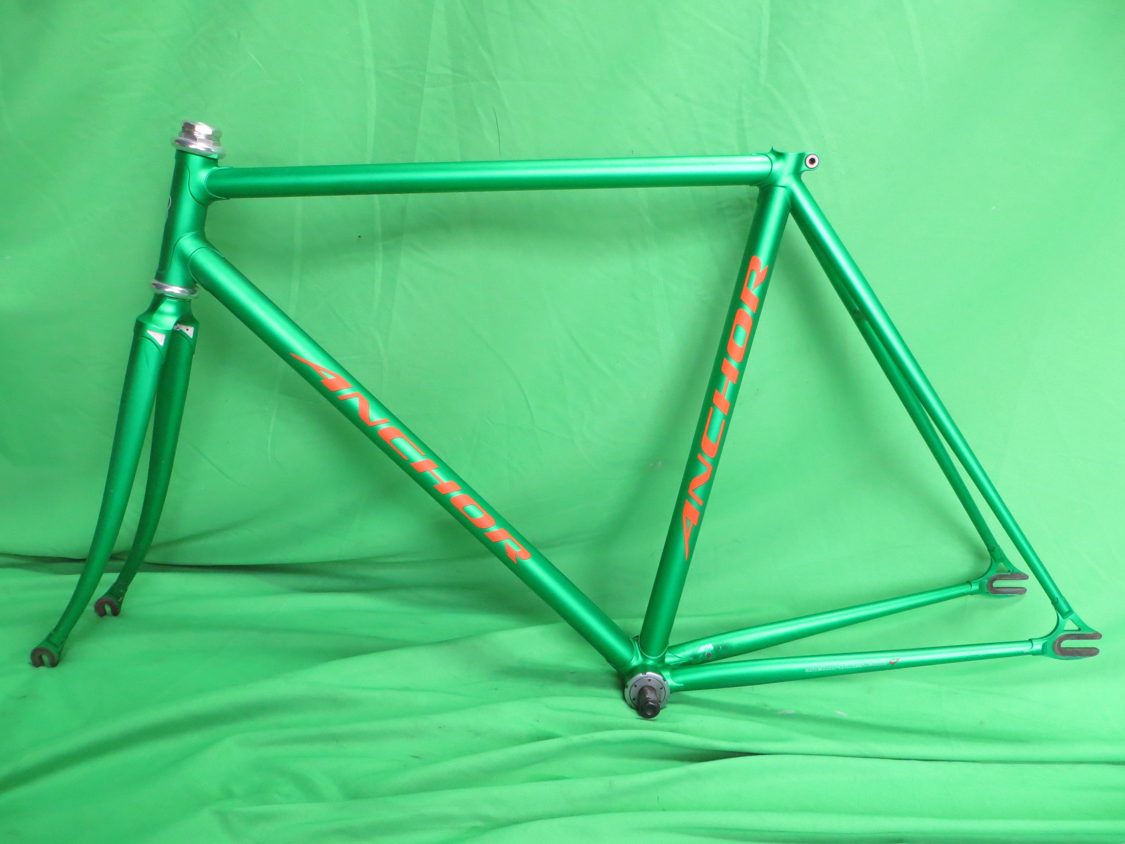 Anchor // Semi-gloss Green // 51.5cm