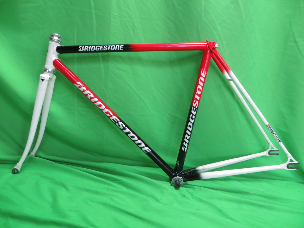 Bridgestone Kaisei 8630R // White/Black/Red Tri-color // 49.5cm