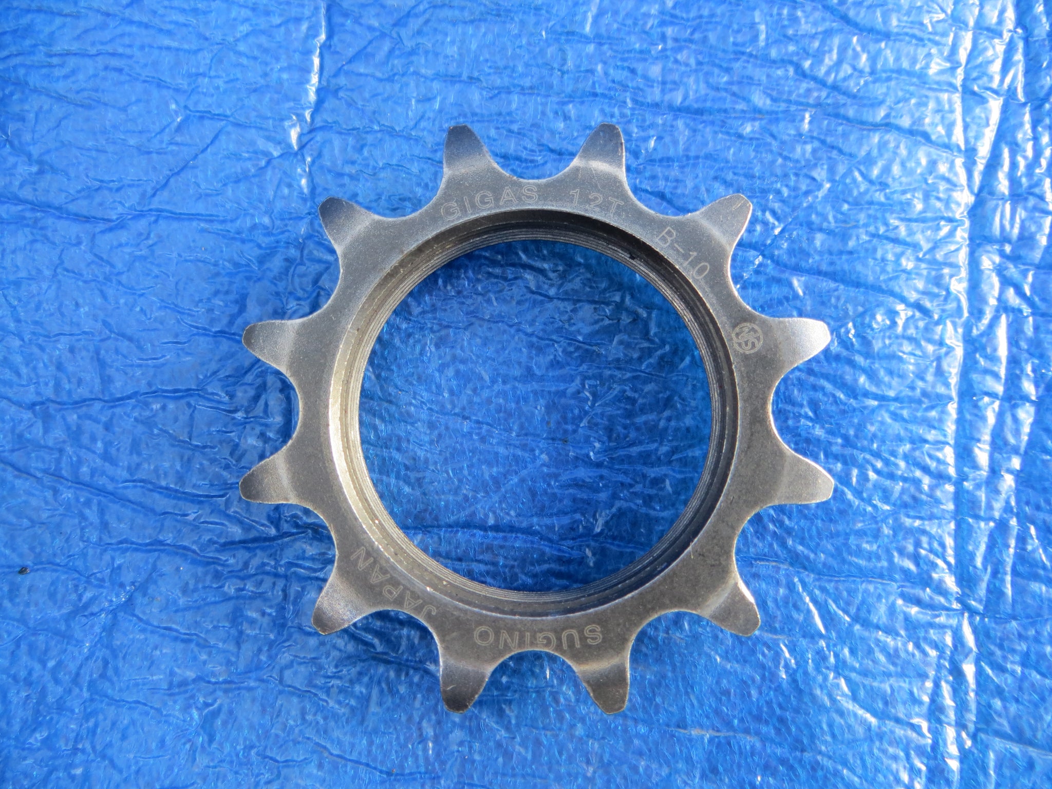 Sugino Gigas 12t 1/8” Track Cog NJS (25010442)