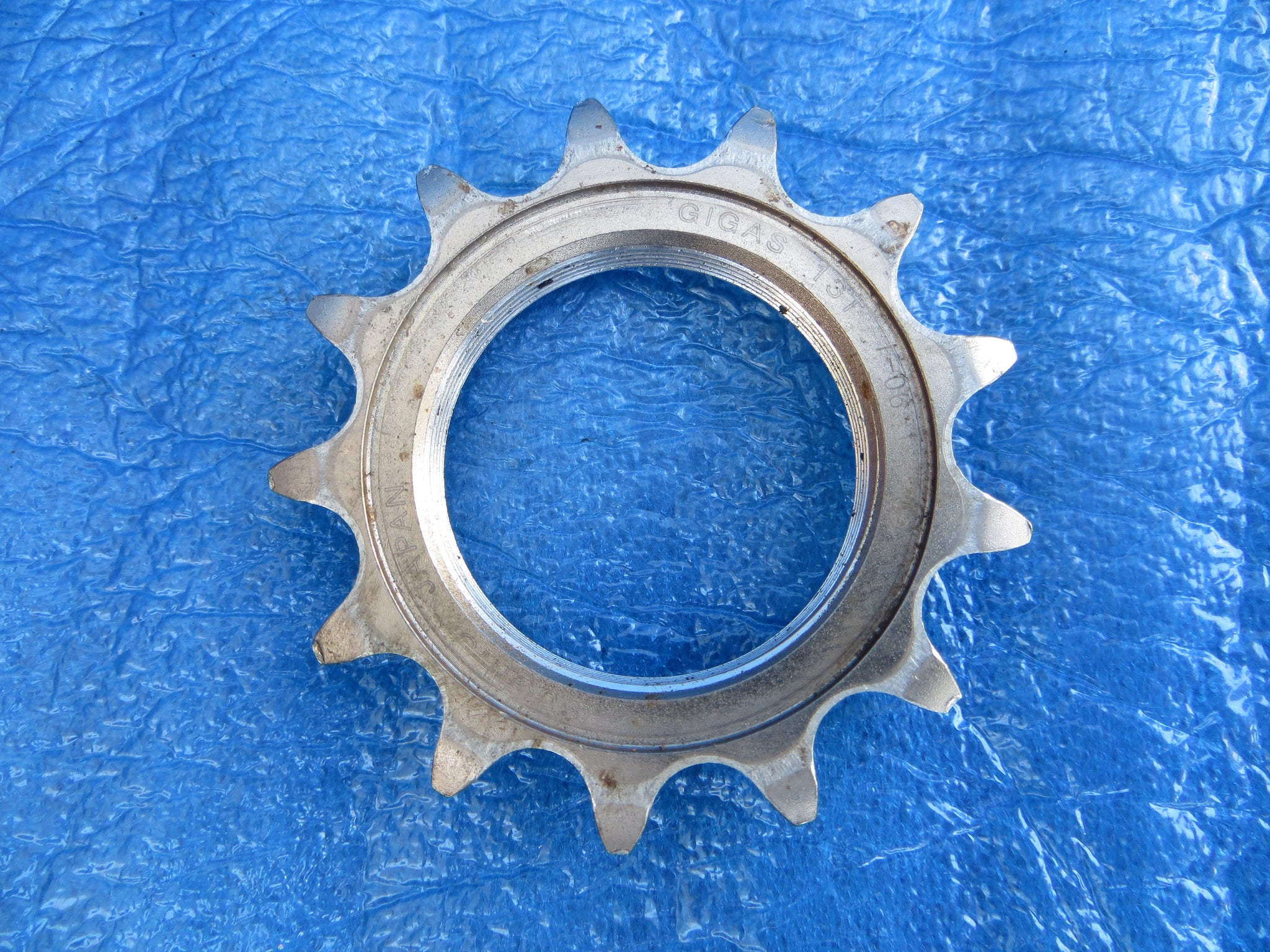 Sugino Gigas 13t 1/8” Track Cog NJS (25100201)