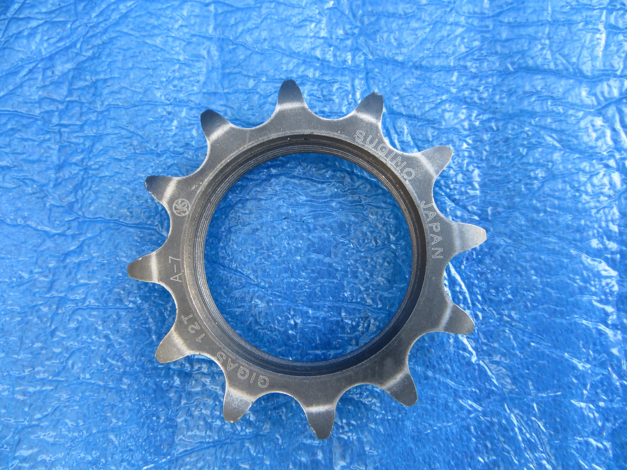 Sugino Gigas 12t 1/8” Track Cog NJS (25100204)