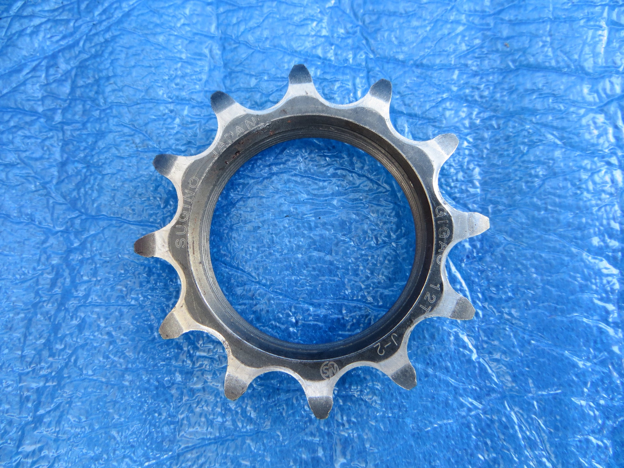 Sugino Gigas 12t 1/8” Track Cog NJS (25100206)