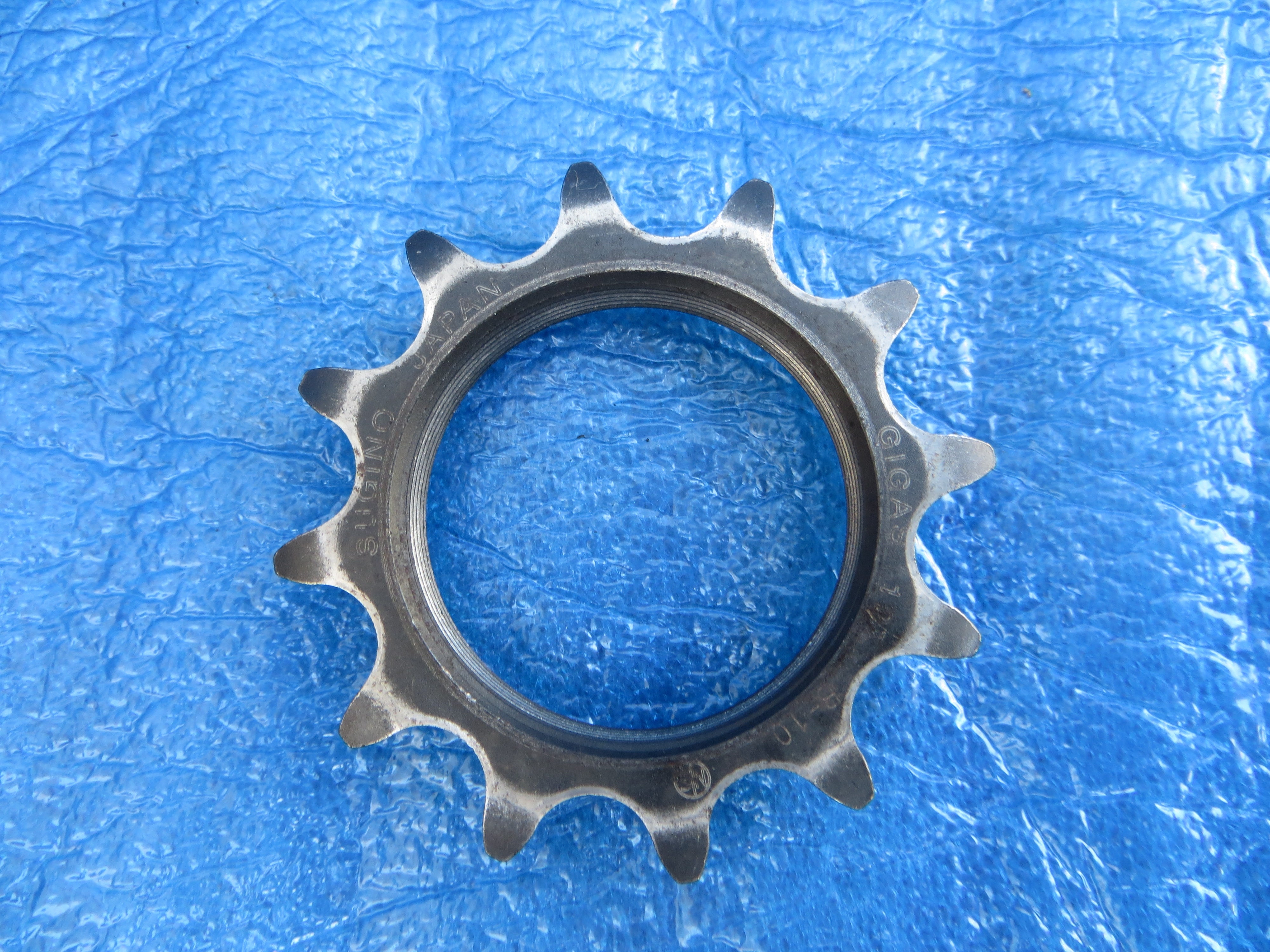 Sugino Gigas 12t 1/8” Track Cog NJS (25100207)