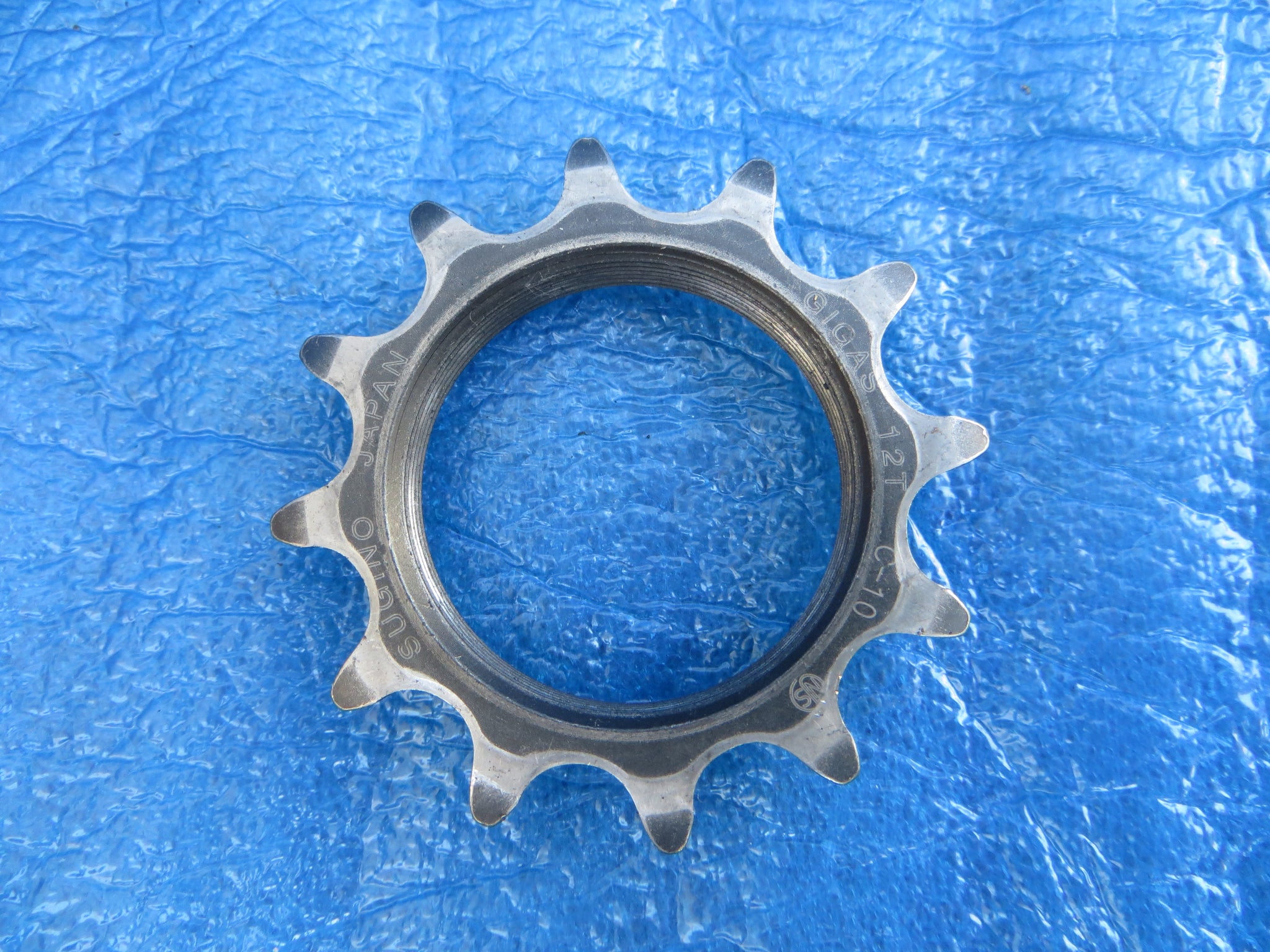 Sugino Gigas 12t 1/8” Track Cog NJS (25100208)